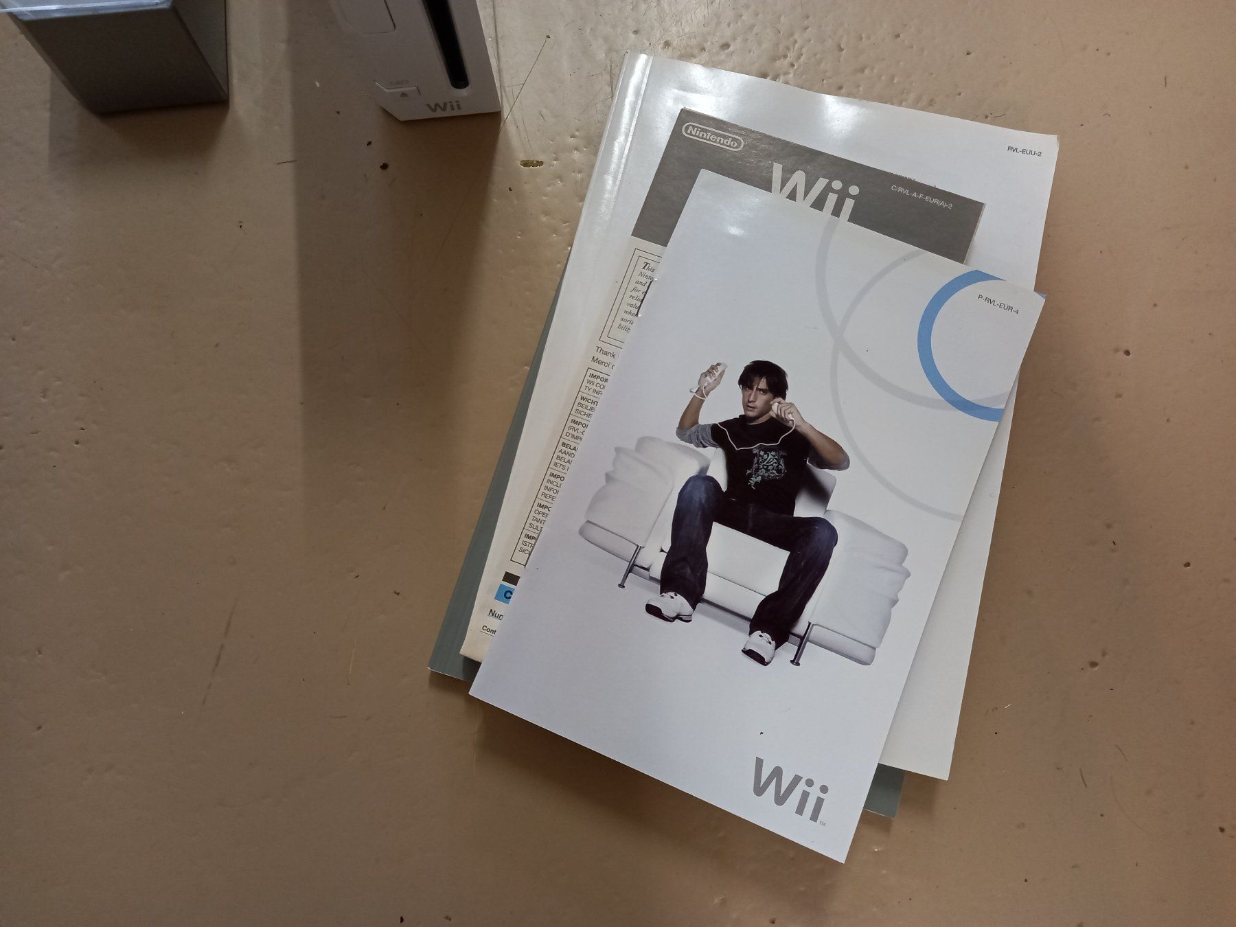 Nintendo Console: Nintendo Wii Konsol – Usato da Prez-vers-Siviriez venduto da Monija70 1