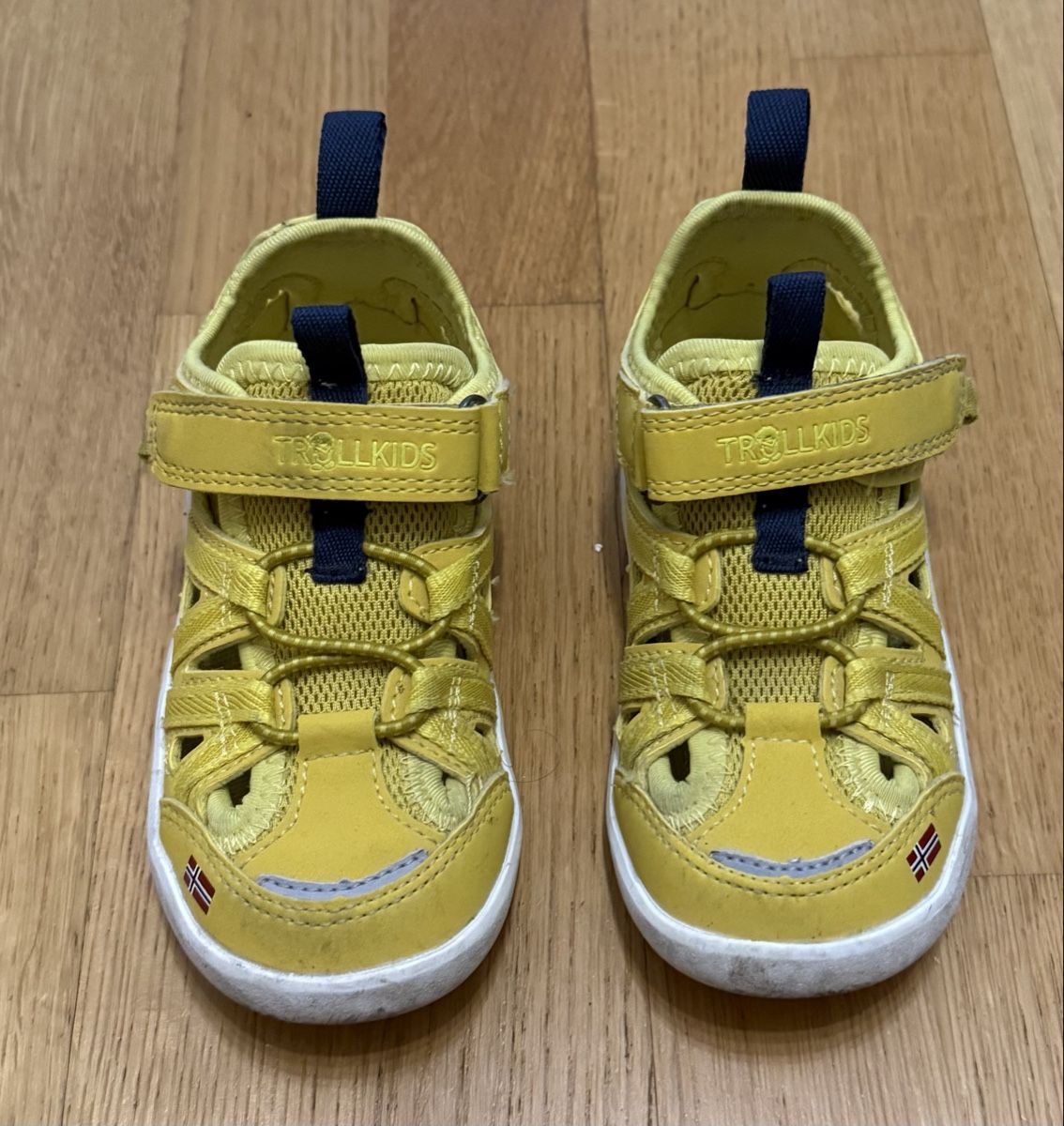 Nike Scarpe per ragazzi: Trekking Sandalen und Wasserschuhe – Usato da Pfäffikon SZ venduto da dom_6zfl 2