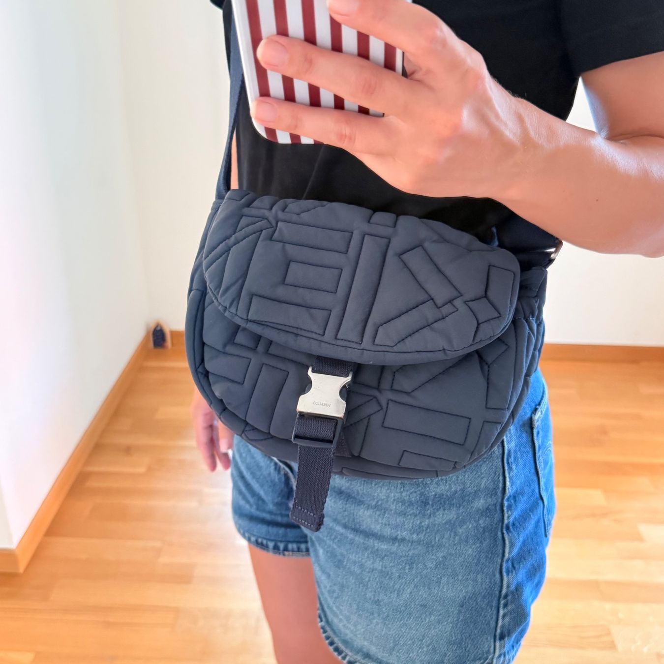 Kenzo Borse da donna: KENZO TASCHE DAMEN – Usato da Zürich venduto da BettyBetson 9
