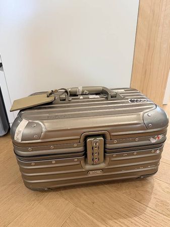 Rimowa Aluminium Beauty Case   Bronze