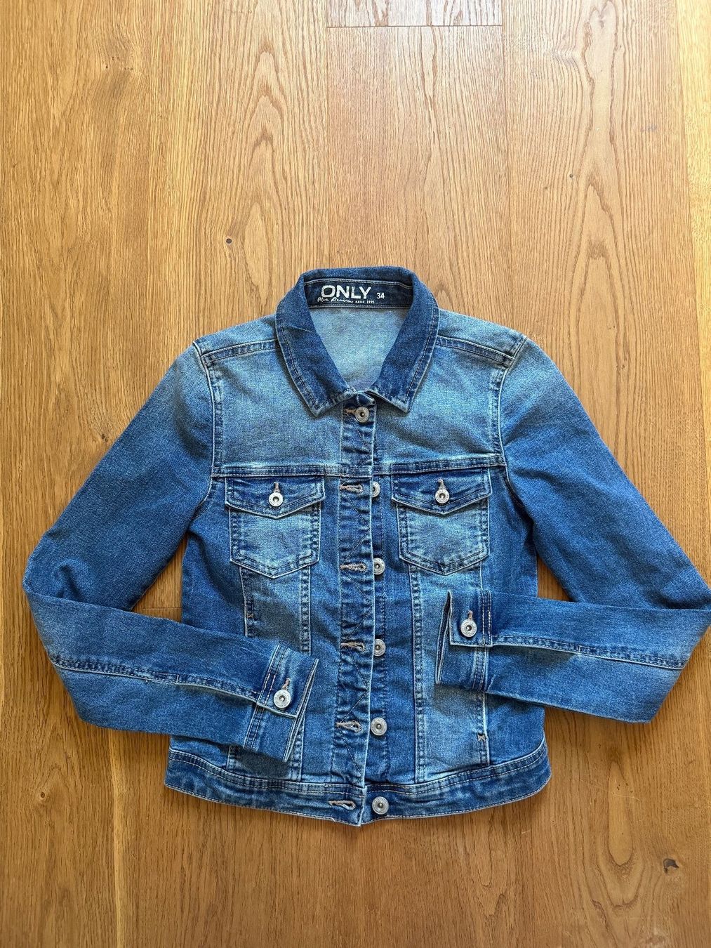 Giacche: Only Jeansjacke (34) – Usato da Spiegel b. Bern venduto da Kyra_112233