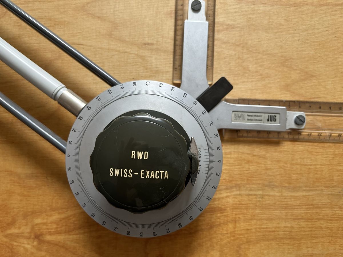 Tutti gli attrezzi: Zeichenmaschine RWD-JUG – Usato da Zürich venduto da yeti044 1