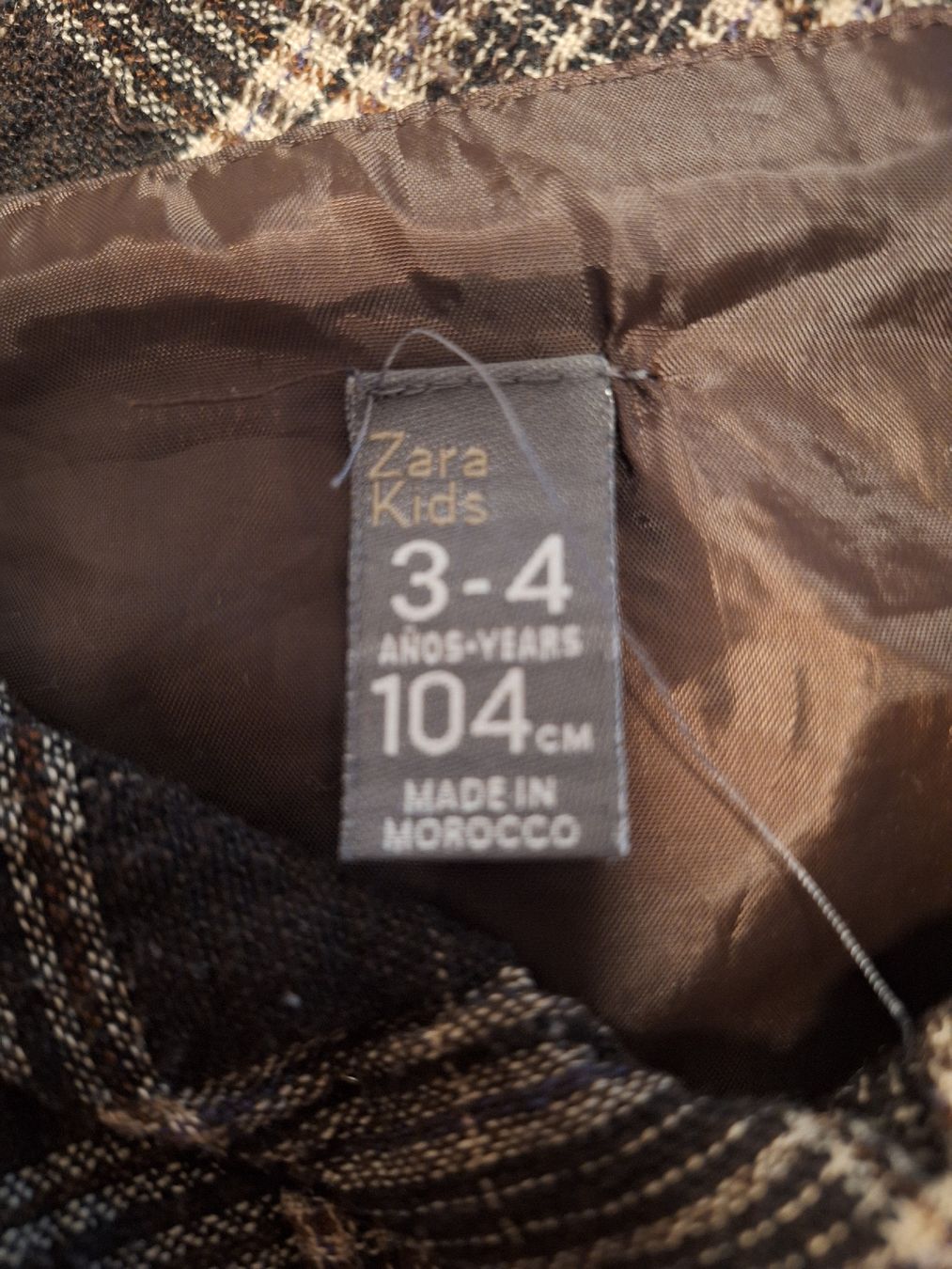 Zara Vestiti & Gonne: Robe Zara taille 104 – Usato da Fribourg venduto da lf87 2
