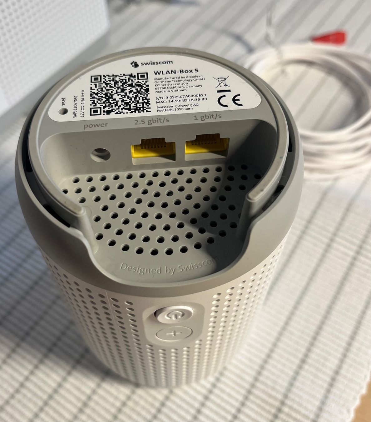 Swisscom Modem & Router: Swisscom Internet Box 5 und WLAN Box 5 mit Glasfaserkabel – Usato da Kilchberg ZH venduto da Sahara4444 3