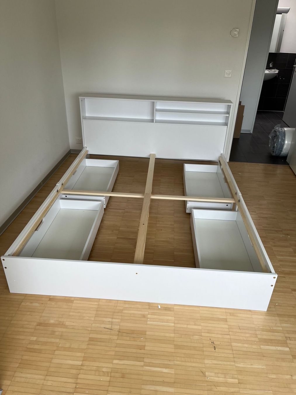 Gonser Letti: BETT MIT STAURAUM 160x200 – Usato da Zürich venduto da fed_g6n8 1