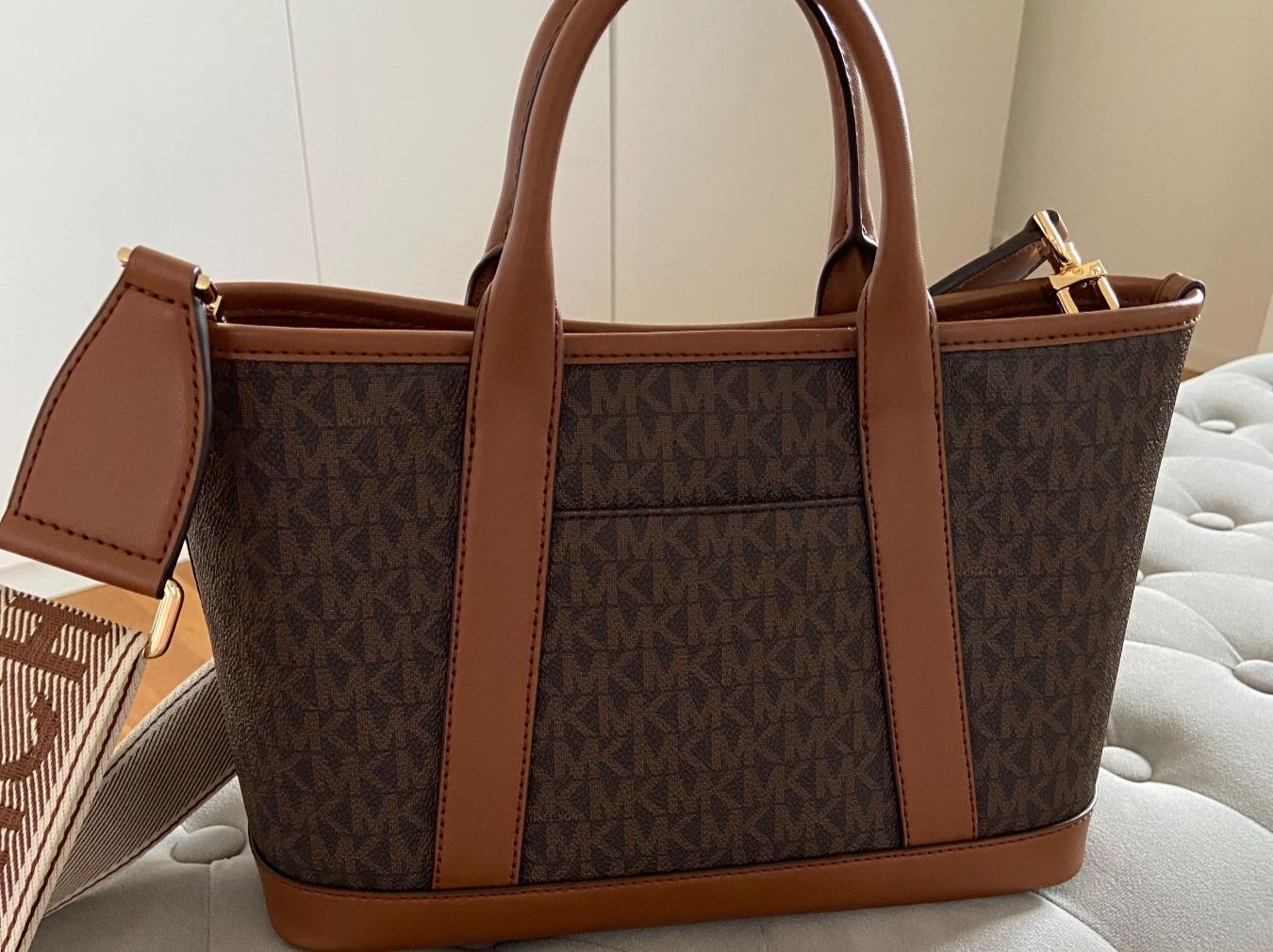 Michael Kors Borse da donna: Tasche von Michael Kors neu – Nuovo (secondo la descrizione) da Weiach venduto da Pegasus 1