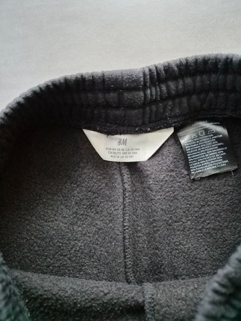 H&M Hosen: Jogginghose Schwarz Grösse 164 – Gebraucht aus Bülach von onkyo 2
