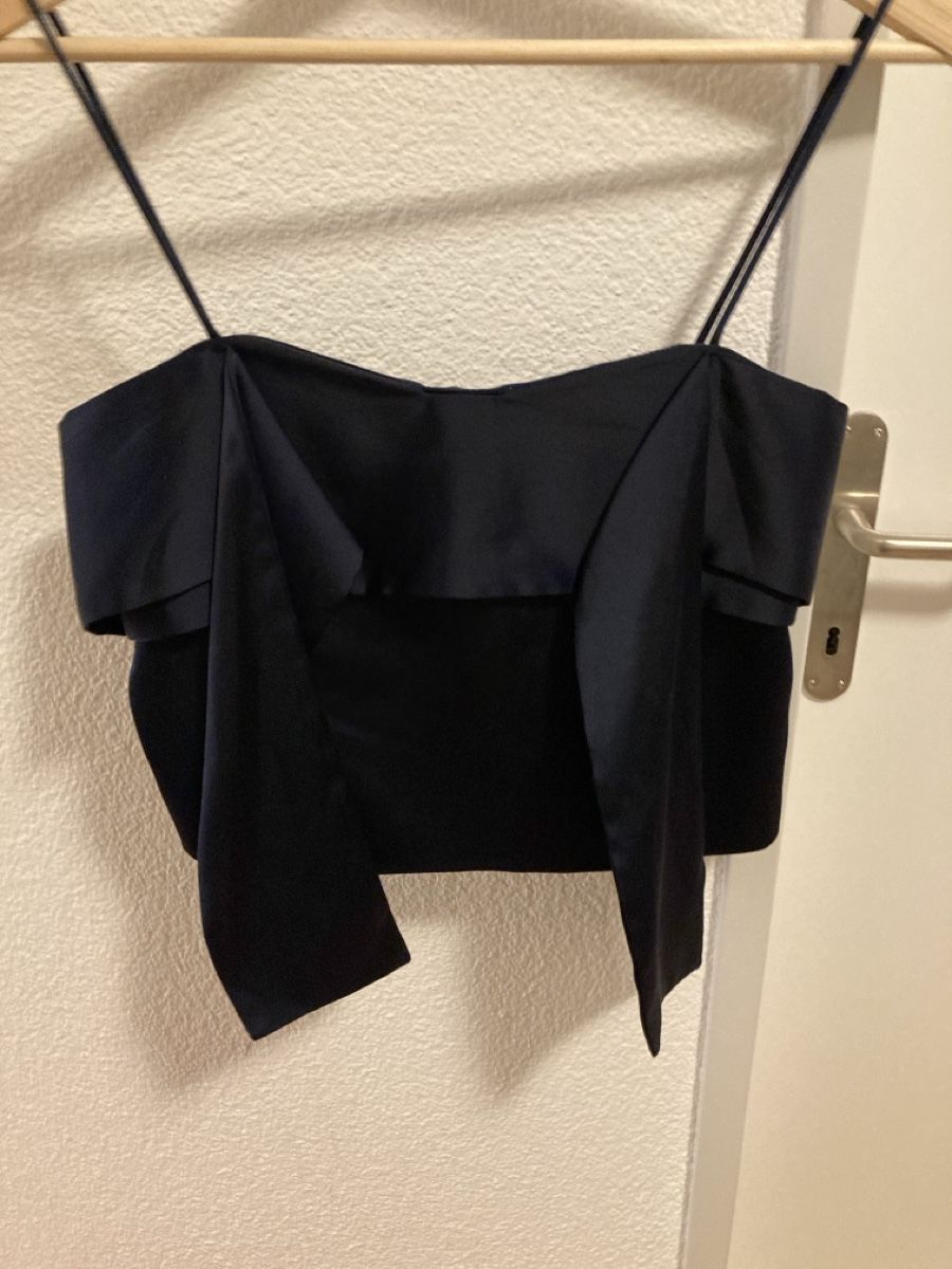 Top: Elegantes Top dunkelblau – Usato da Urtenen-Schönbühl venduto da alessibas 5
