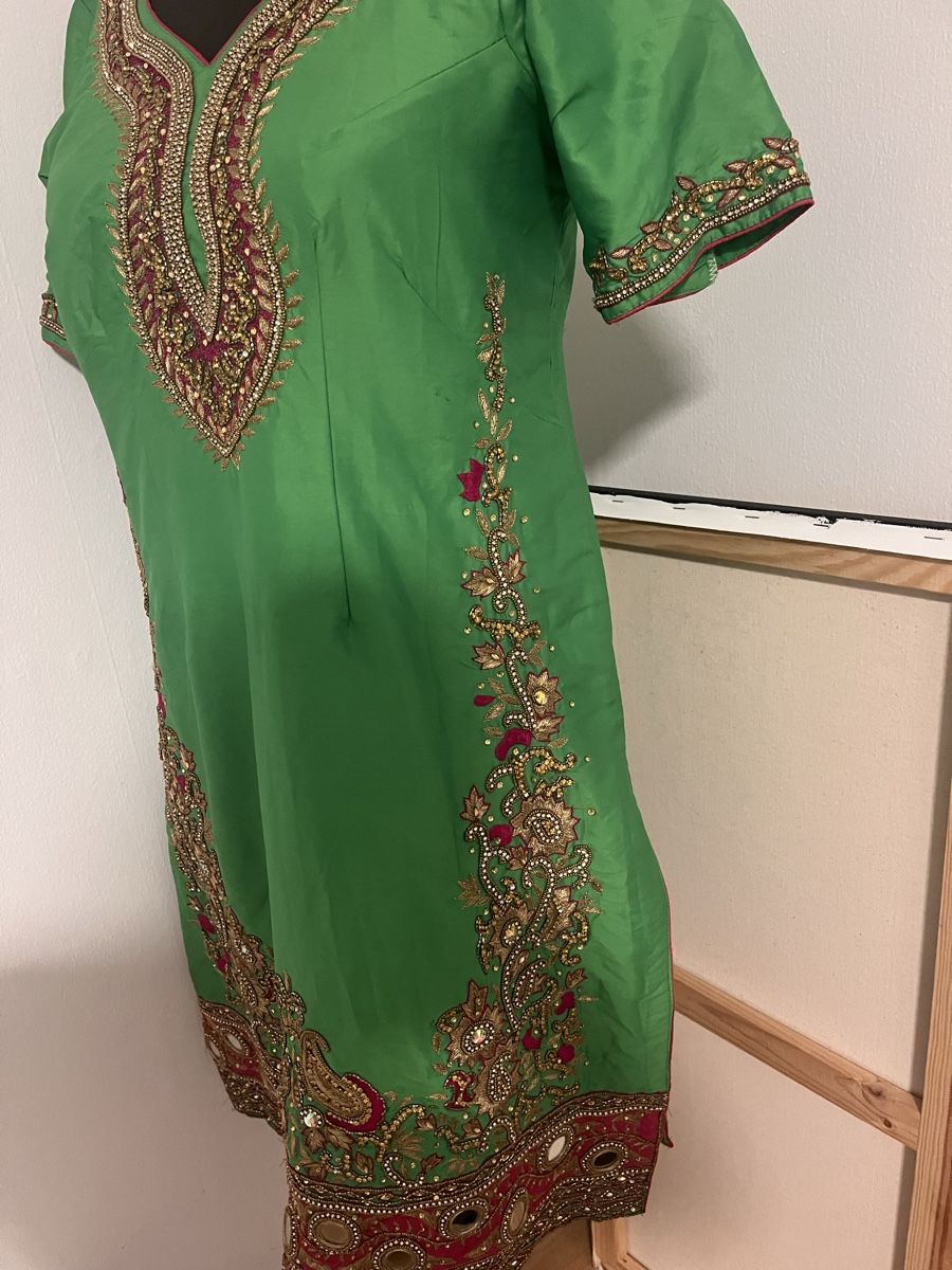 Top: Grünes indisches shalwar top – Usato da Bösingen venduto da ash_jnn8 1