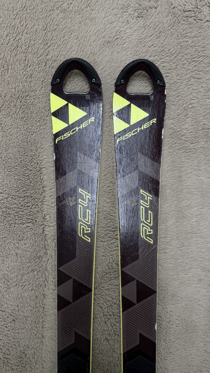 Fischer Sci: Fischer RC4 Race SL Ski 150 cm mit Bindung – Usato da Dietlikon venduto da kickboxer_999 1