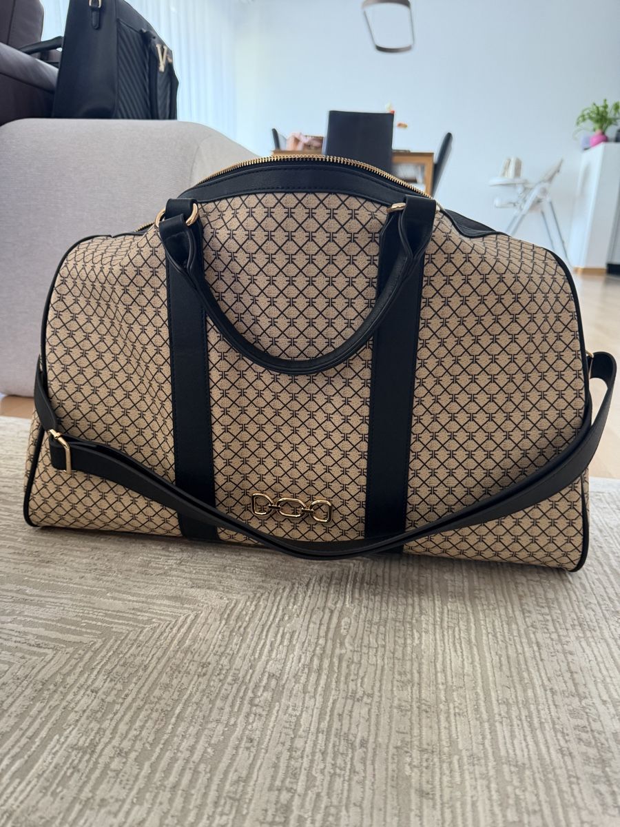 Valigie: Weekender Bag Monogram Pattern Black Tan Gold Hardware Used – Nuovo (secondo la descrizione) da Bülach venduto da adi_52cm