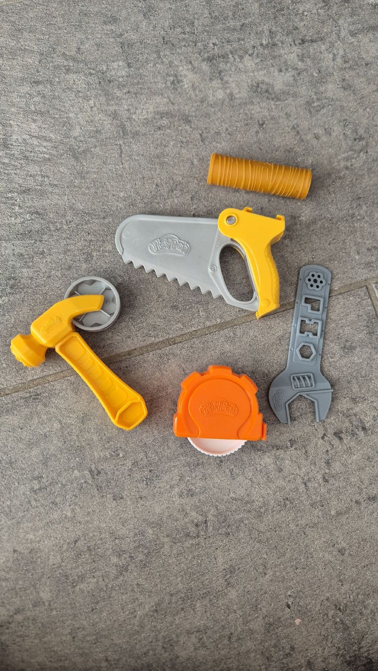 Play-Doh Giocattoli: Play-Doh Werkzeug Set gebraucht – Usato da Steinen venduto da I_nikita_I
