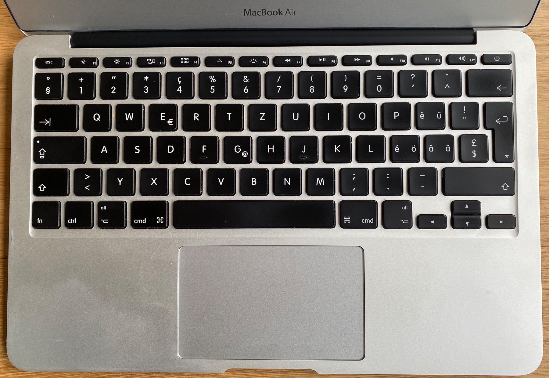 Apple PCs: MacBook Air (11-inch, Mid 2012) – Gebraucht aus Oftringen von  2