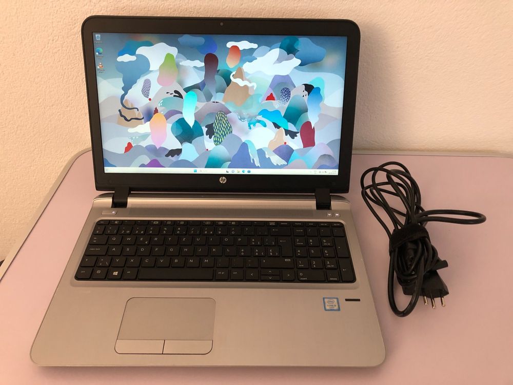 HP ProBook 470 G3 Reconditionné - i5-6200U - 8Go - SSD SATA 256Go - R7
