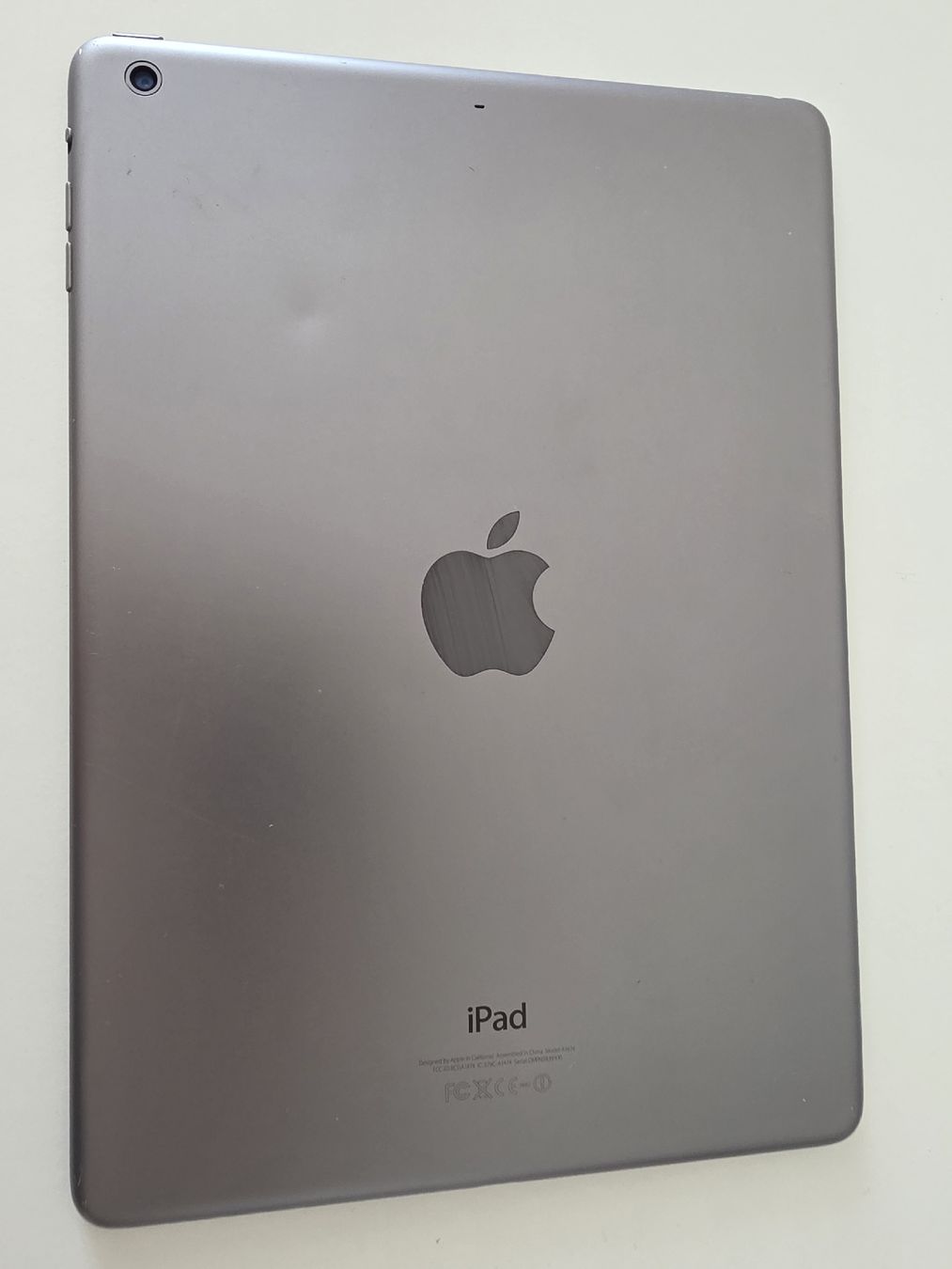 Apple Tablet PC: ipad air A1474 – Difettoso da Birmenstorf AG venduto da sok_6yp9 1