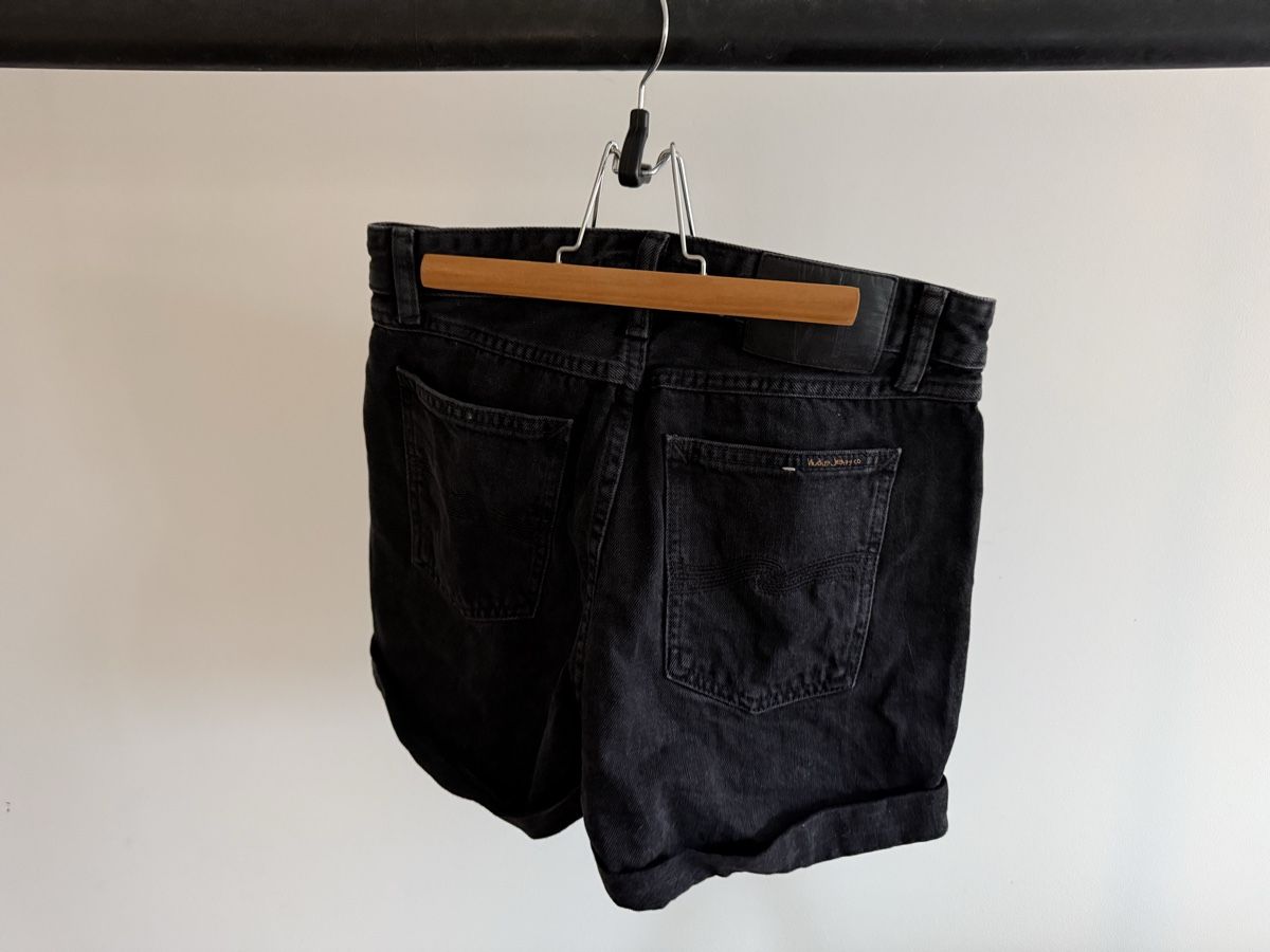 Nudie Jeans: Nudie Jeans Shorts, GR 26 – Usato da Unterägeri venduto da Lerchemeerenge 1