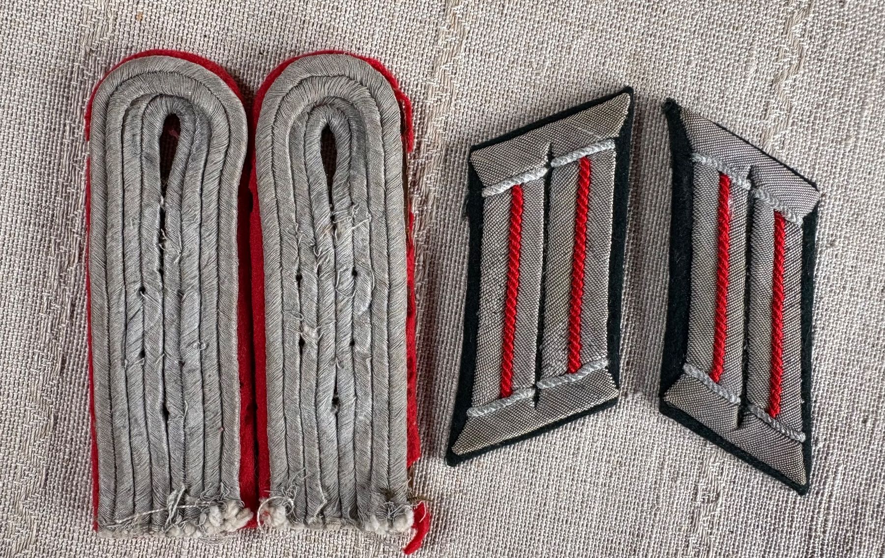 Uniformi: Effekten Artillerie WM 2. WK – Usato da Ebnat-Kappel venduto da pourlemerite