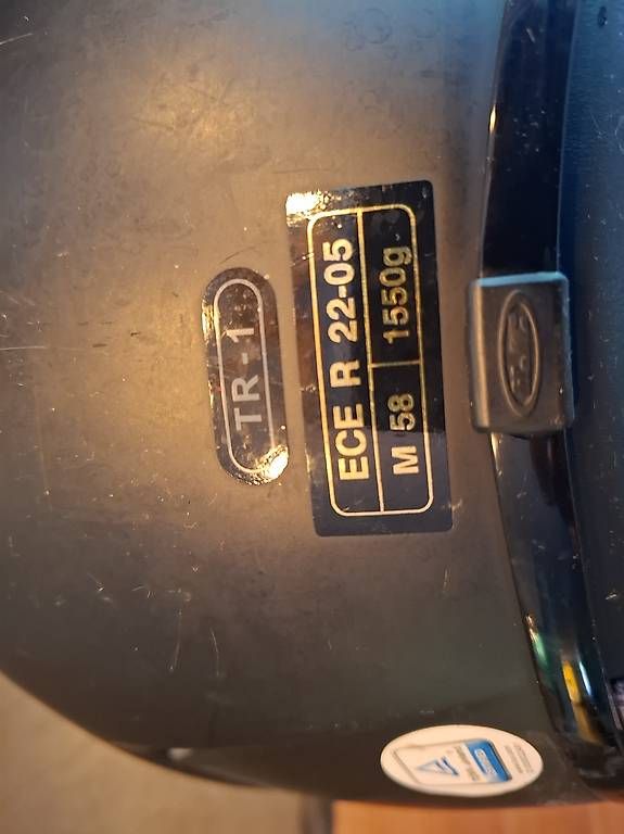 Helme & Visiere: HJC Helm TR-1 gebraucht Grösse M – Gebraucht aus Hauptwil von sus_f6hp 1