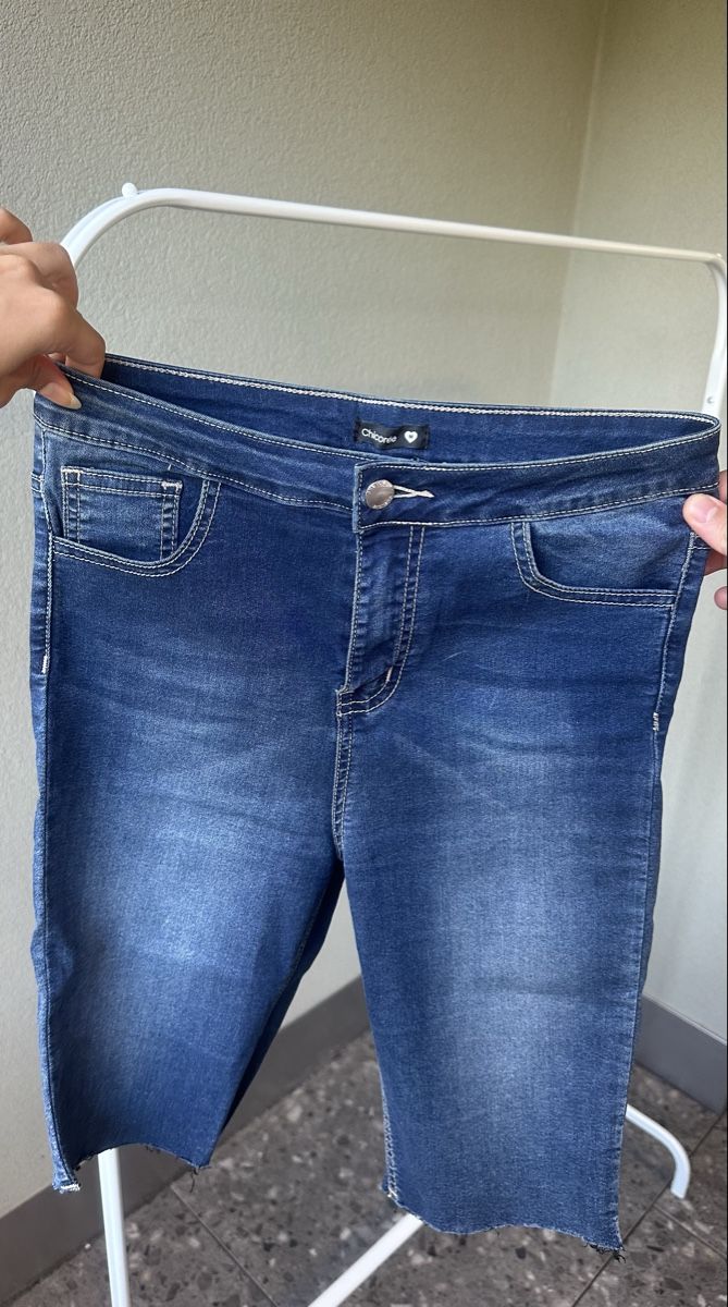 Pantaloni: Sehr schöne, kurze Hose – Usato da Volketswil venduto da hal_65hj