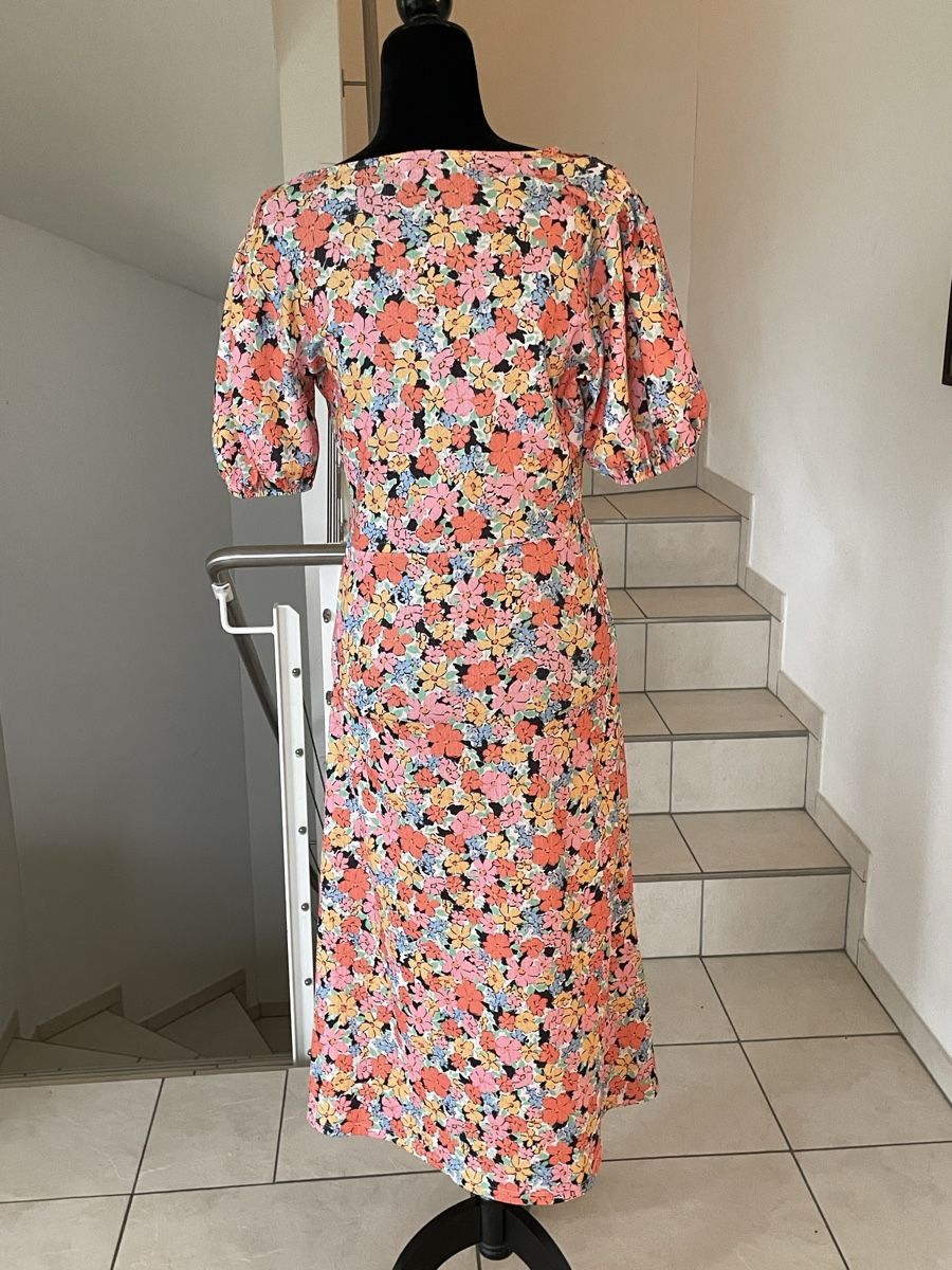Dorothy Perkins Kleider: DOROTHY PERKINS SOMMERKLEID M – Gebraucht aus Richterswil von Prangins9 4