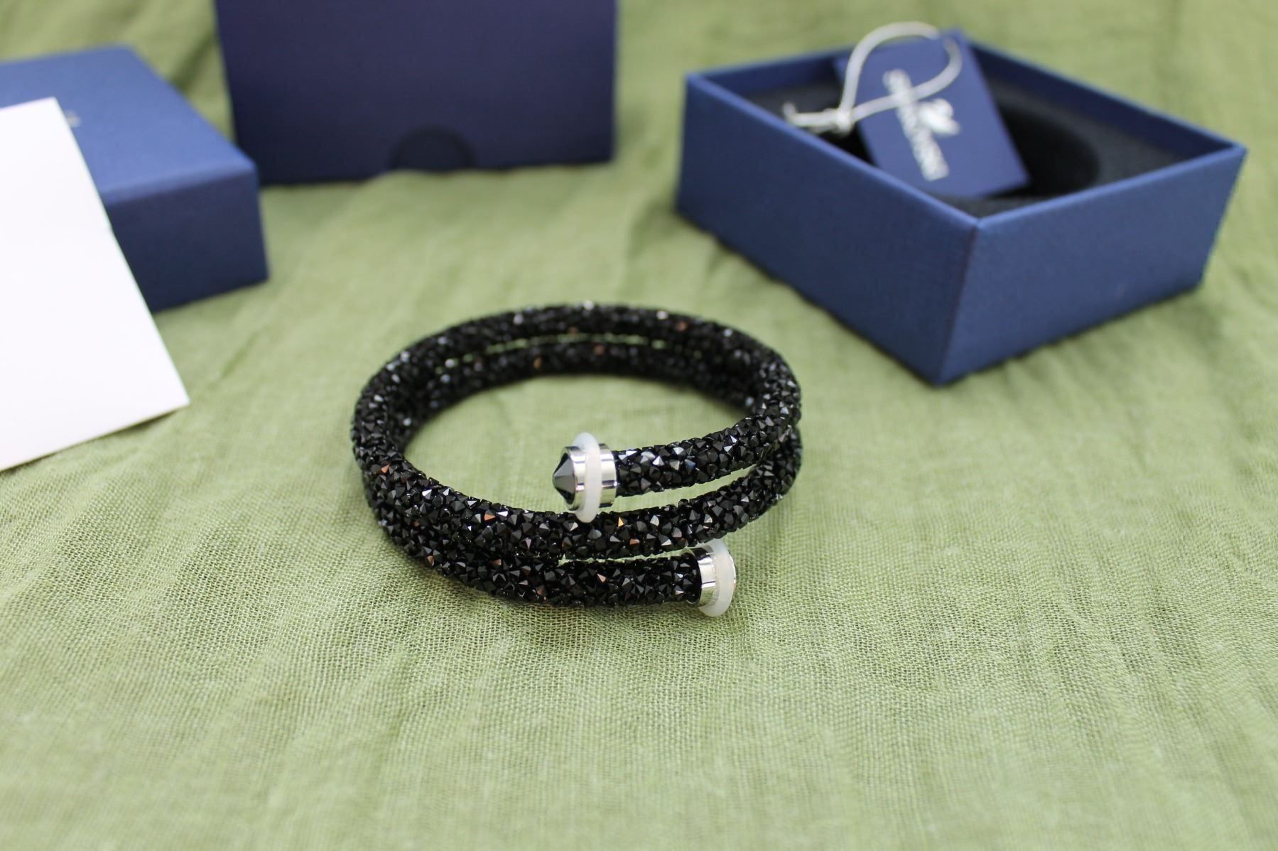 Swarovski Bracciali & Braccialetti: BRACELET CRYSTALDUST SWAROVSKI Noir – Nuovo e nell'imballaggio originale da Montet (Broye) venduto da Alexades_2020 1