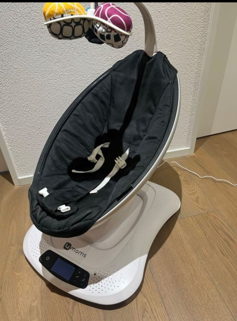 Autre balançoires de jardin: 4moms mamaRoo multi motion Babyswing. 3D Schaukel – D'occasion à Amsteg par jel_wq89 1