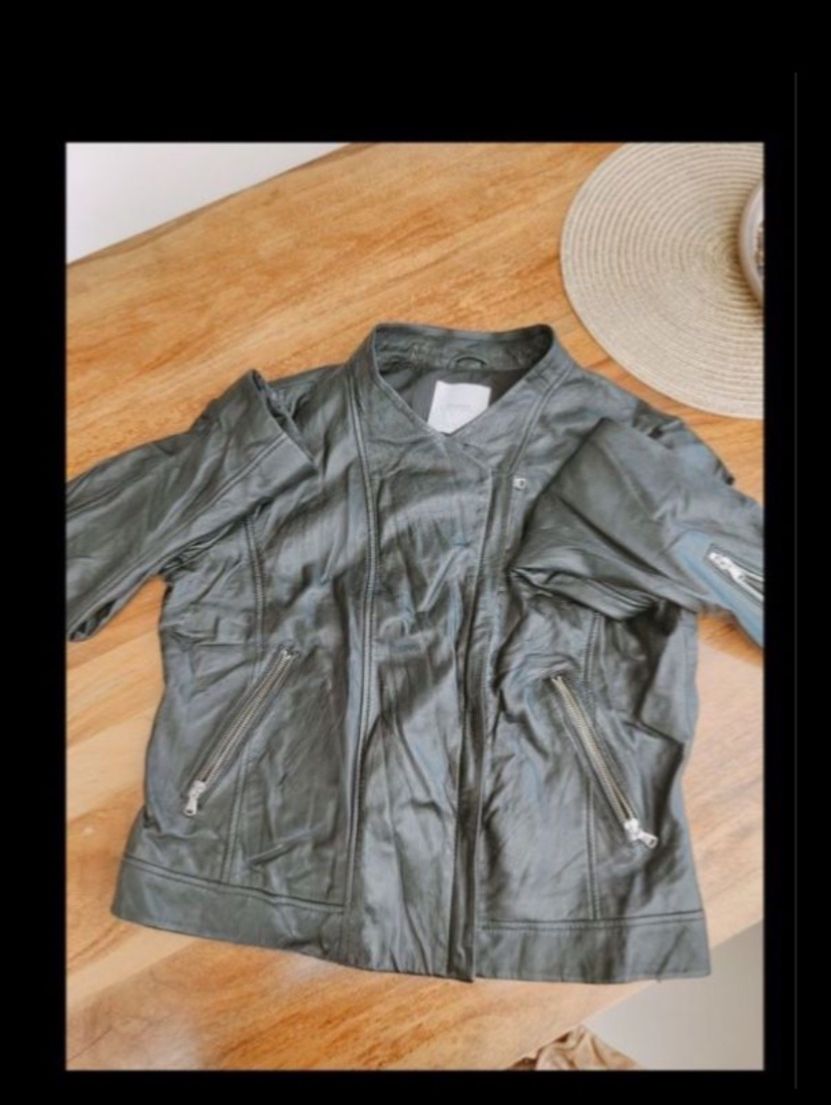 Diesel Lotti di vestiti: Diesel Jeans und Mango Lederjacke – Usato da Hochdorf venduto da Forestgreen 6