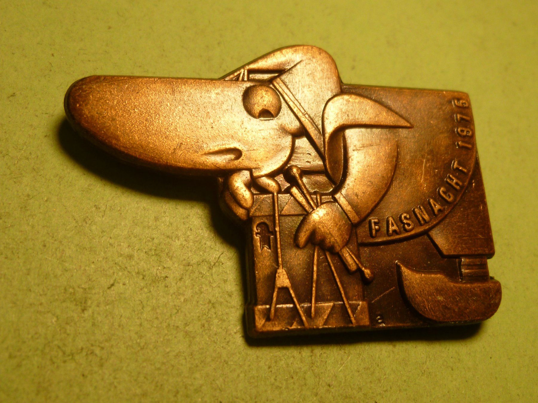 Plaketten & Abzeichen: BASEL 1975 BRONZE – Gebraucht aus Ried (Muotathal) von Mandarin02
