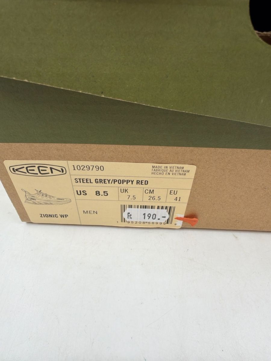Keen Scarpe da uomo: Keen Zionic WP, Gr. 41, Grau/Rot, Neu mit Originalverpackung – Nuovo e nell'imballaggio originale da Sirnach venduto da Fkobi 4