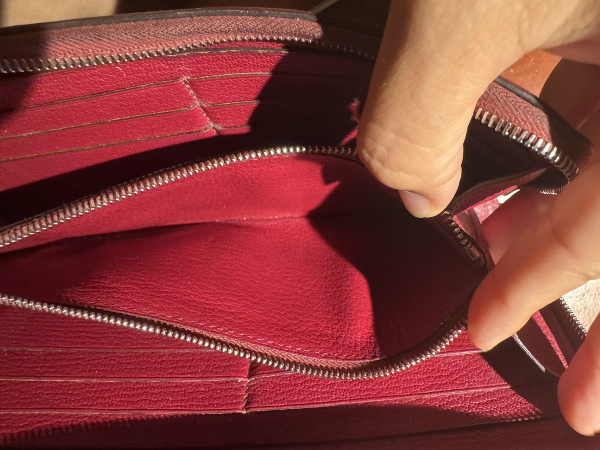 Hermès Portafogli: Hermès Azap all leather – Usato da Basel venduto da mimi8668 8