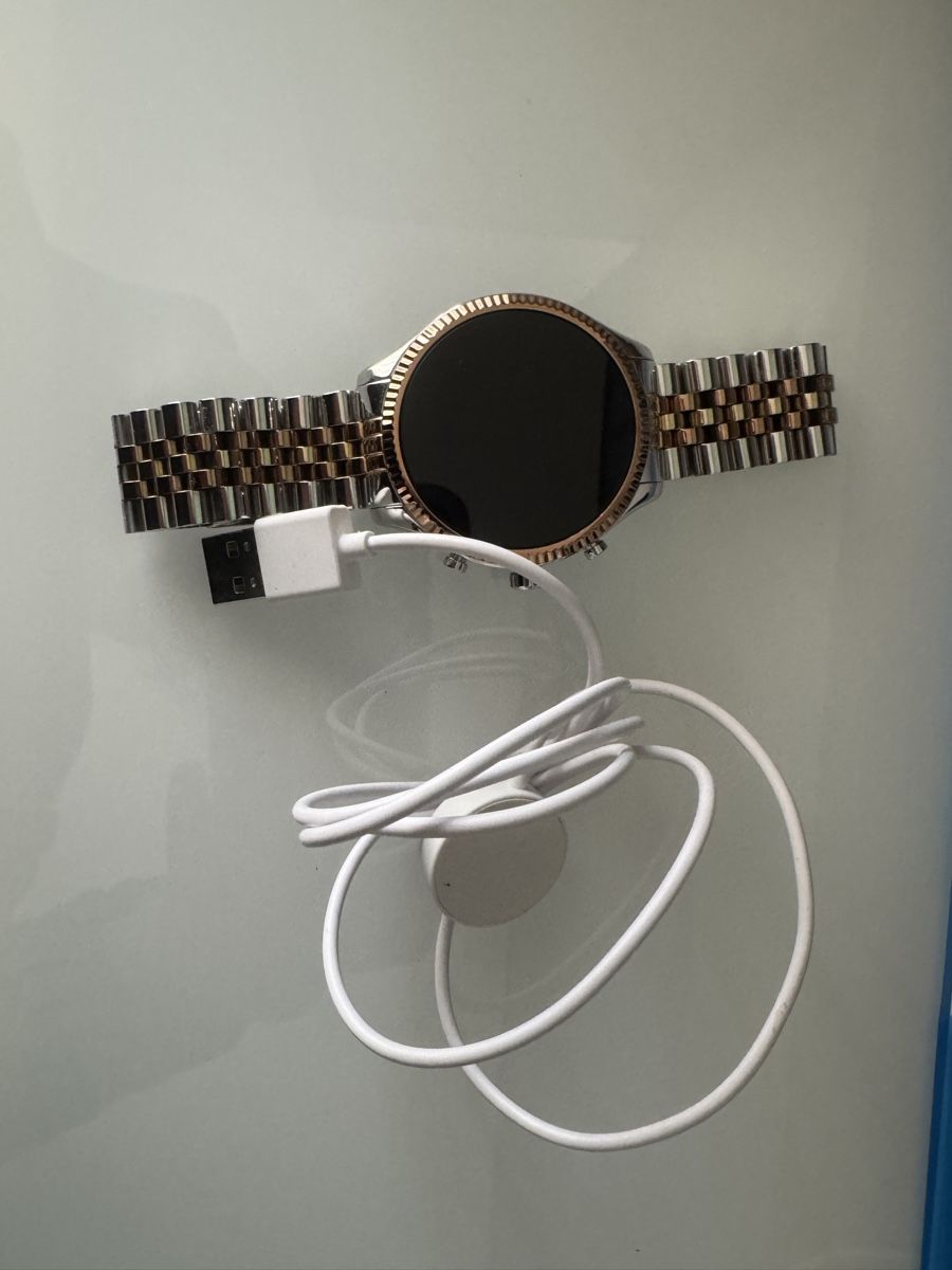 Michael Kors Smartwatch: Michael Kors Uhr  – Defekt aus Romanshorn von Donkaej21 1