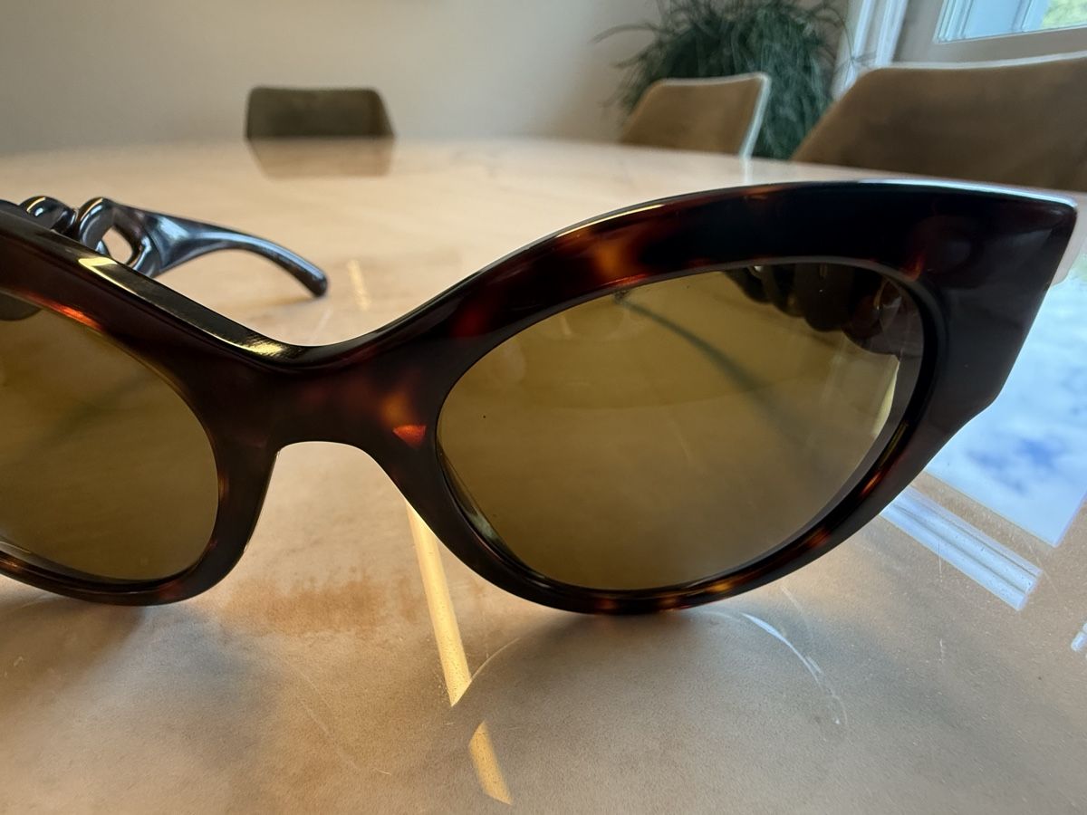 Versace Lunettes & Verres: Versace Cateye Sonnenbrille – D'occasion à Embrach par shila_03 3