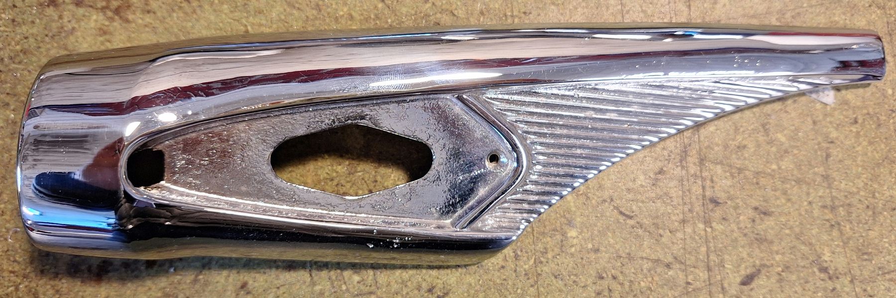 Lucas Alle Autoersatzteile: Triumph TR 4 / 4A / 5 - Seitenblinkergehäuse links - Lucas – Gebraucht aus Meikirch von since78