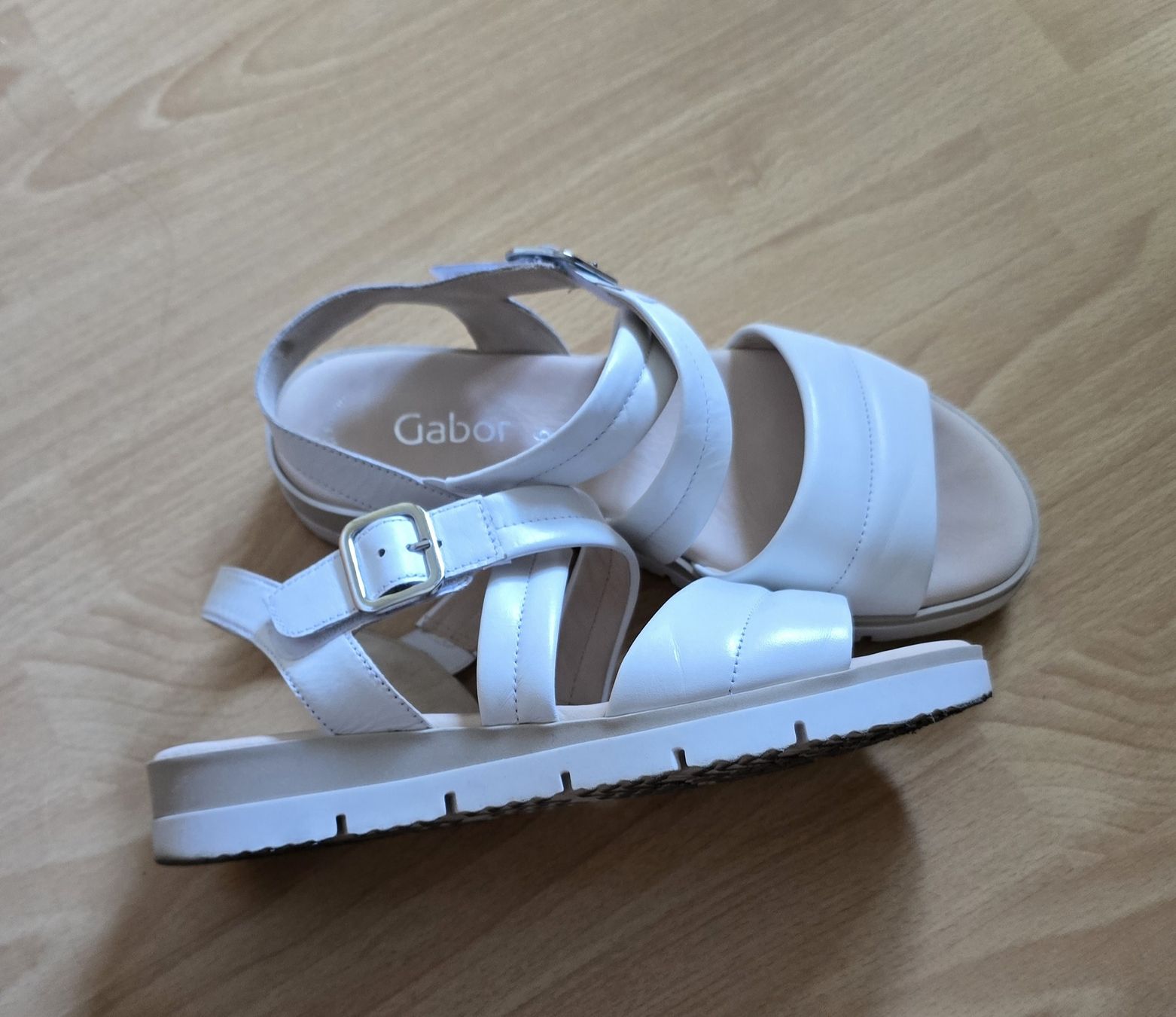 Gabor Scarpe da donna: Gabor Sandalen Leder weiss Gr. 39 – Usato da Sursee venduto da M_Z