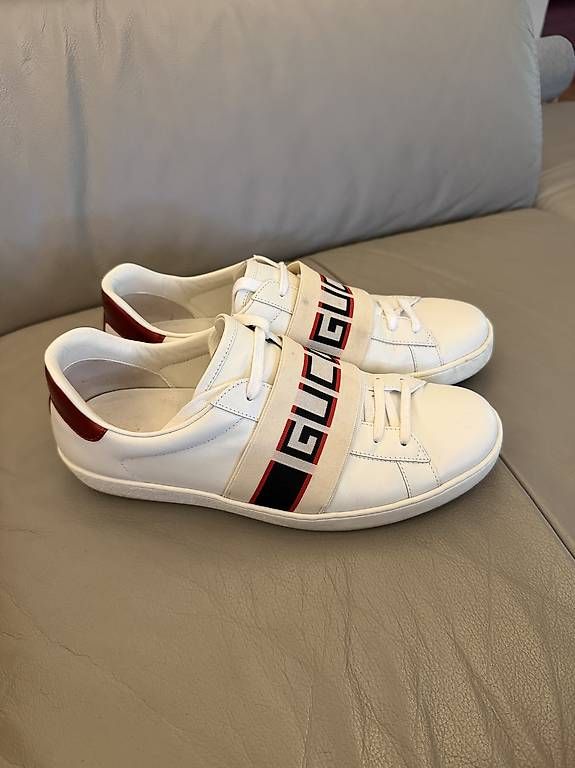 Gucci Herrenschuhe: Chaussures Gucci 42/43 – Gebraucht aus Nyon von lio_5n8l