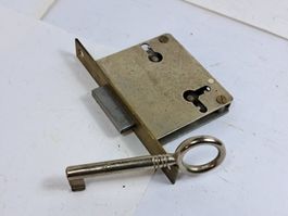 1 antikes Riegel-Einsteckschloss mit Schlüssel (LOT66#MBS3)