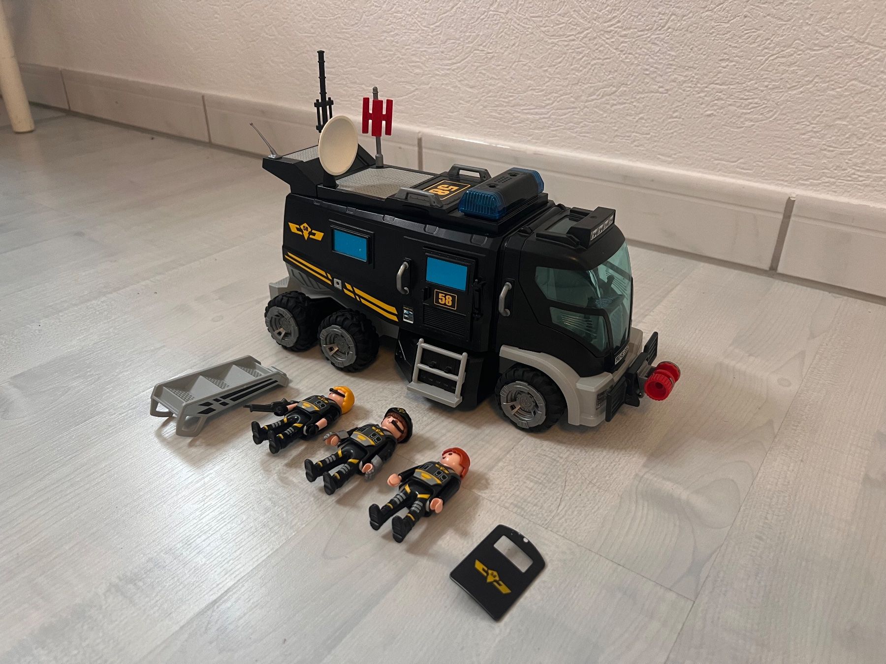 Playmobil Giocattoli: Playmobile Swat – Usato da Oberägeri venduto da Toomas55