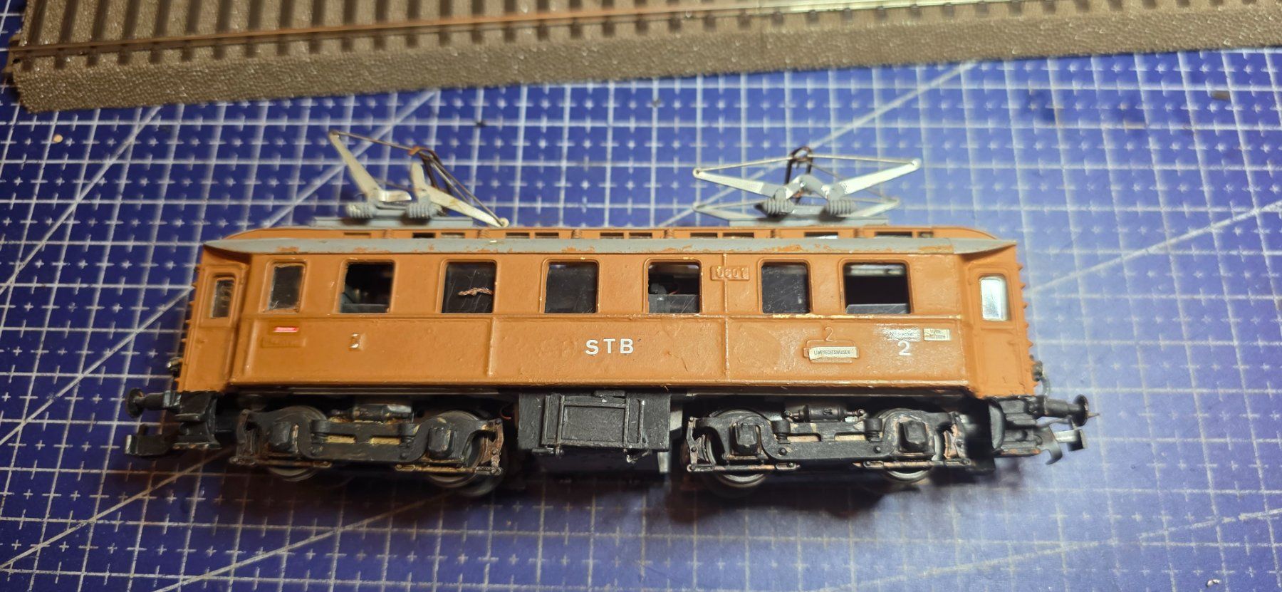Modellini di ferrovie: HO STB 2 klasse lok DC analog – Usato da Hochfelden venduto da Danizh0