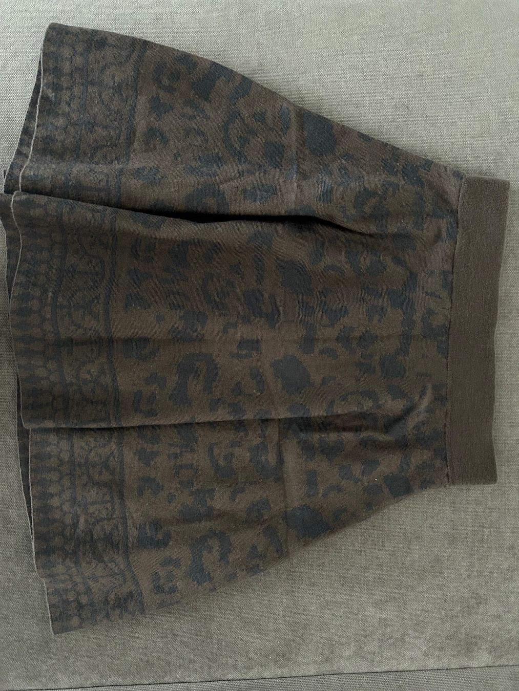 Vestiti: Schicker Look: Hemisphäre Pulli & Rock im Set – Usato da Wimmis venduto da rimnakit 7