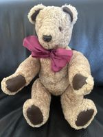 TeddY Bär - wurde handgemacht & ca. 30jährig 
