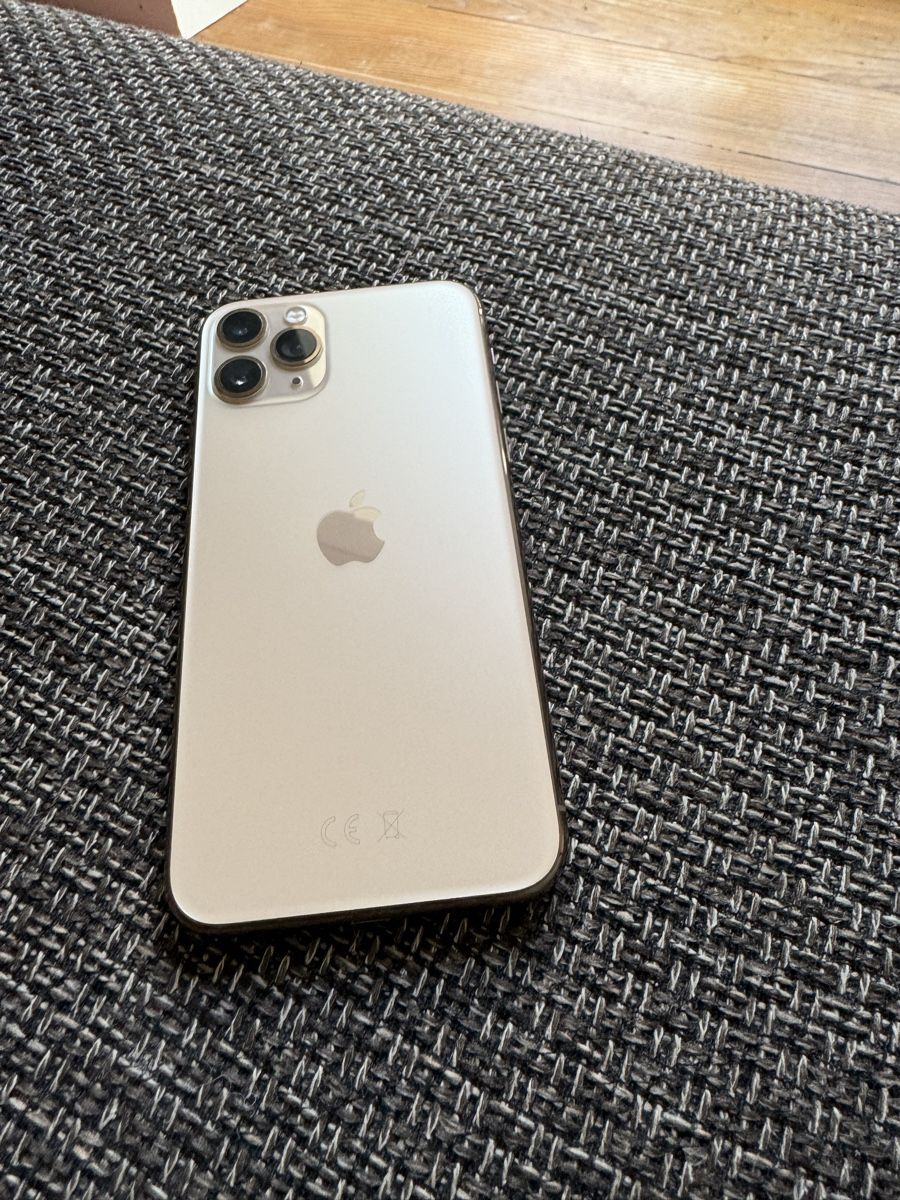 Apple Handys / Smartphones: Iphone 11Pro Gold – Gebraucht aus Erstfeld von sa1_hq2m 1