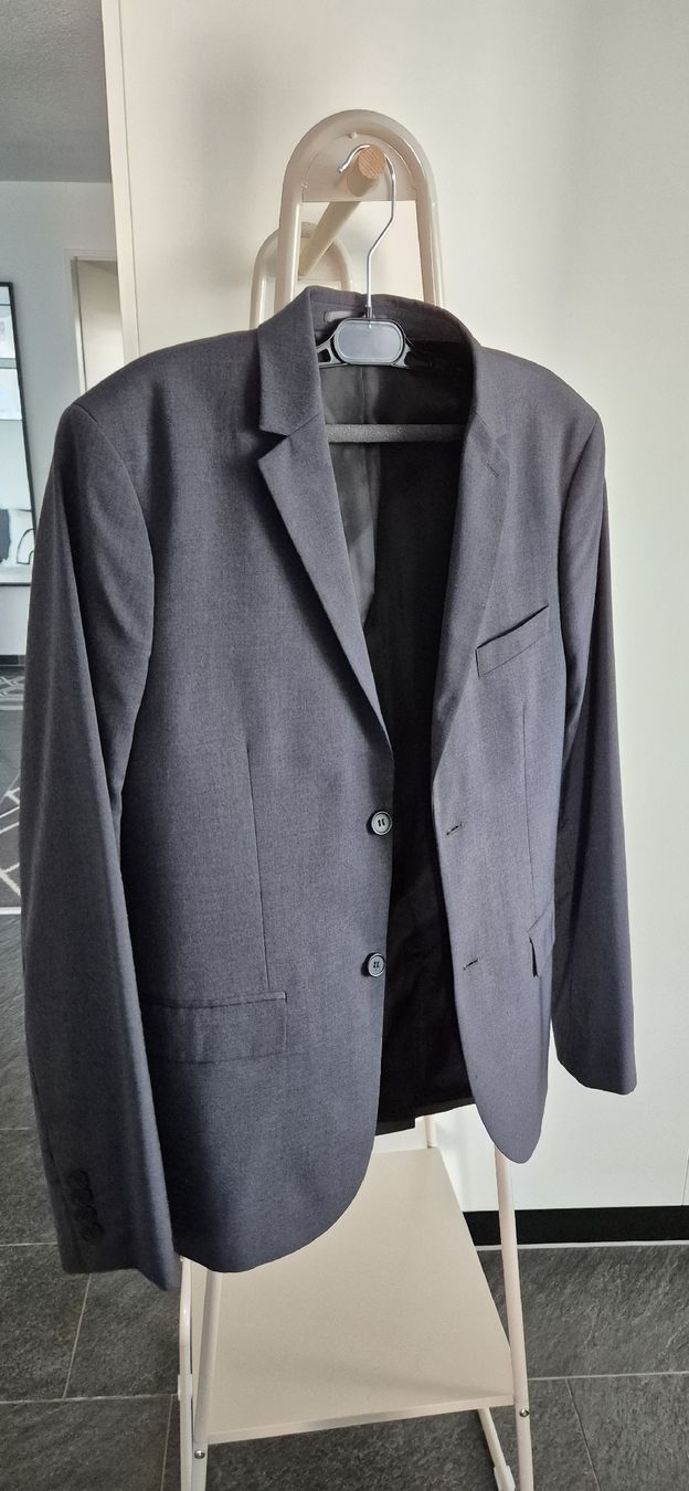H&M Anzüge: Sakko H&M Grösse 48  – Neu (gemäss Beschreibung) aus Schwerzenbach von Jamacy 2