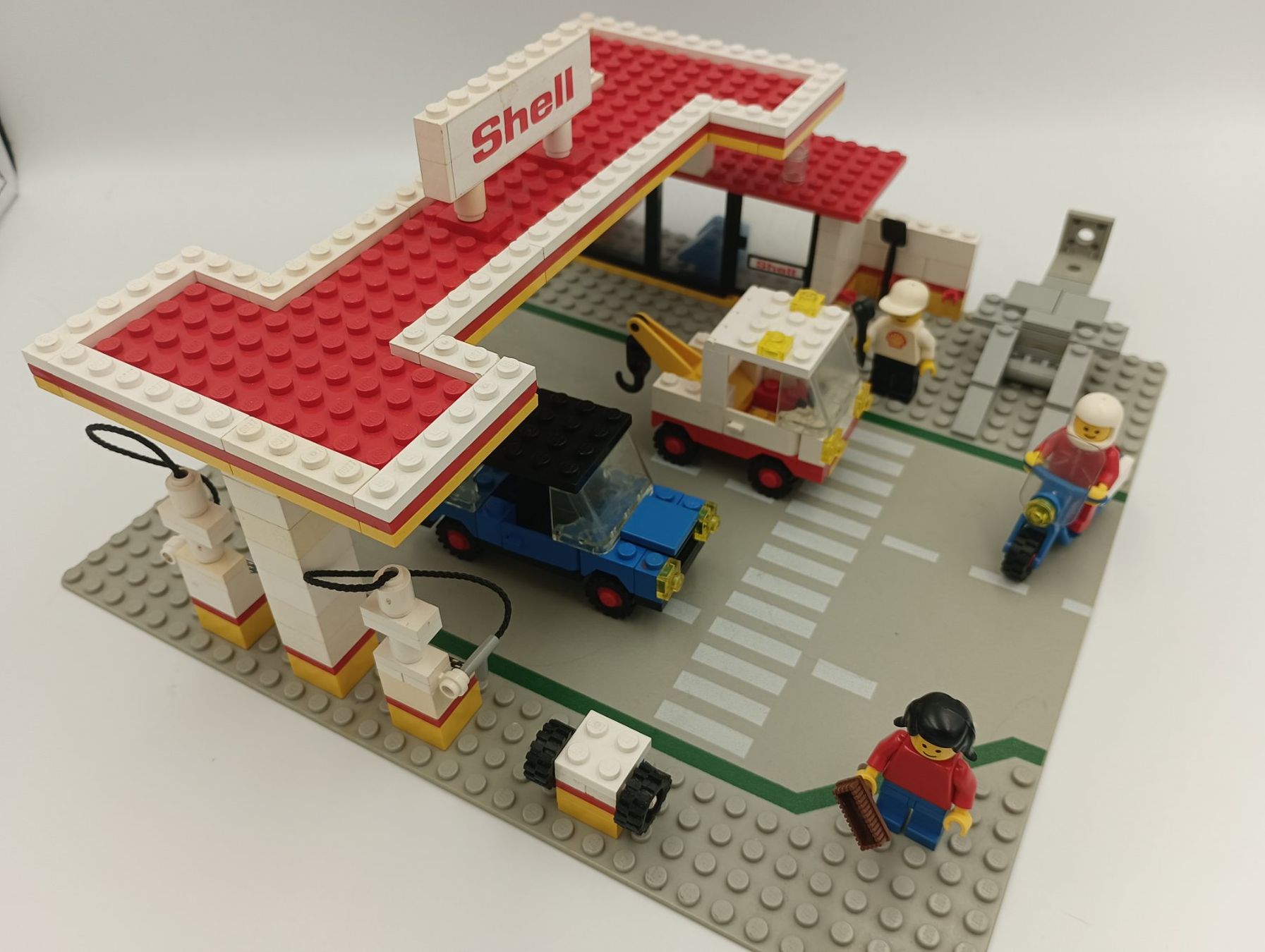 6371 Service Station (Gebraucht) in Bremgarten AG für CHF 65 – mit ...