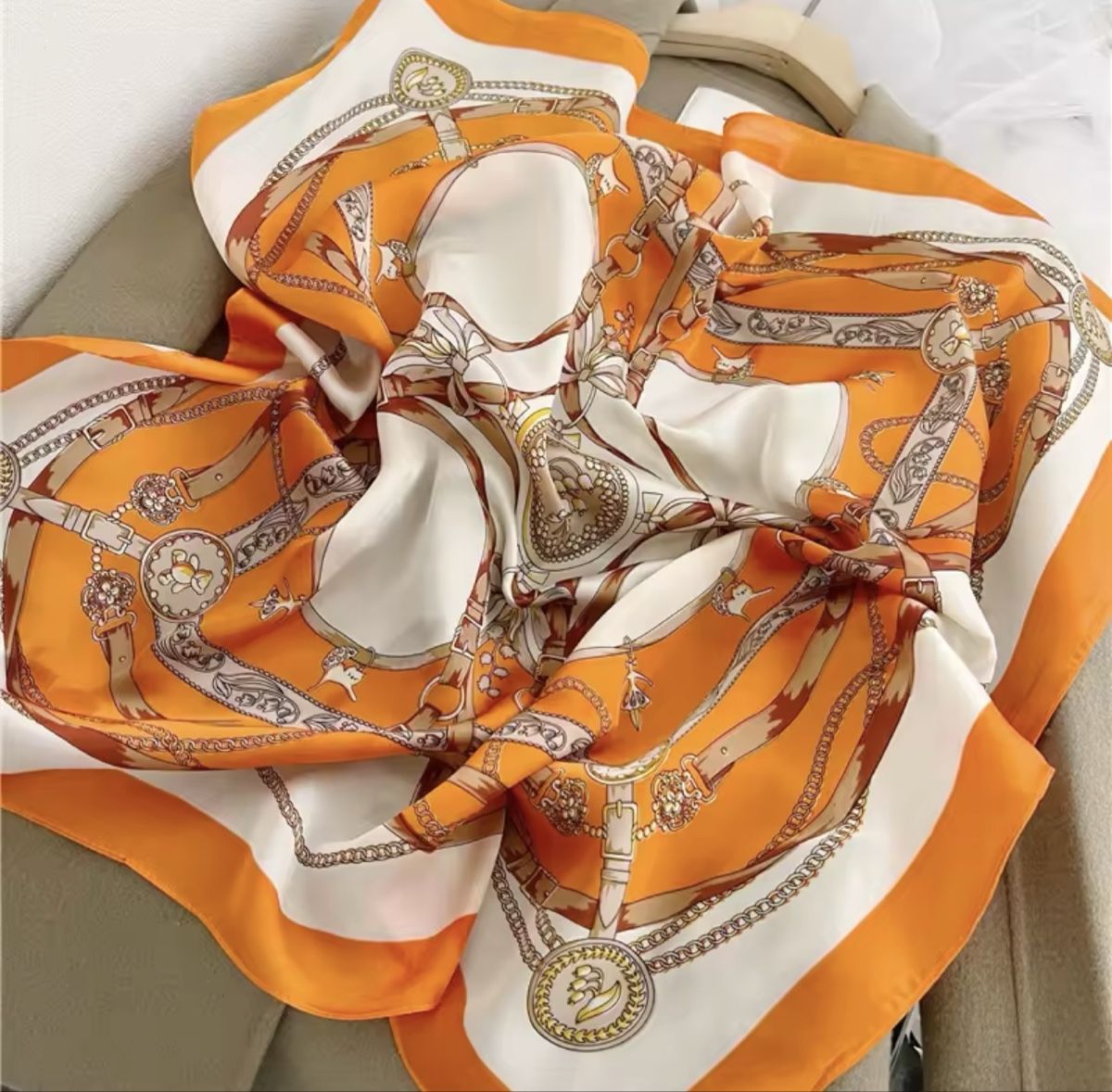 Foulards, Tücher & Schals: Foulard  – Neu und originalverpackt aus Châtel-St-Denis von Montclair_Swiss