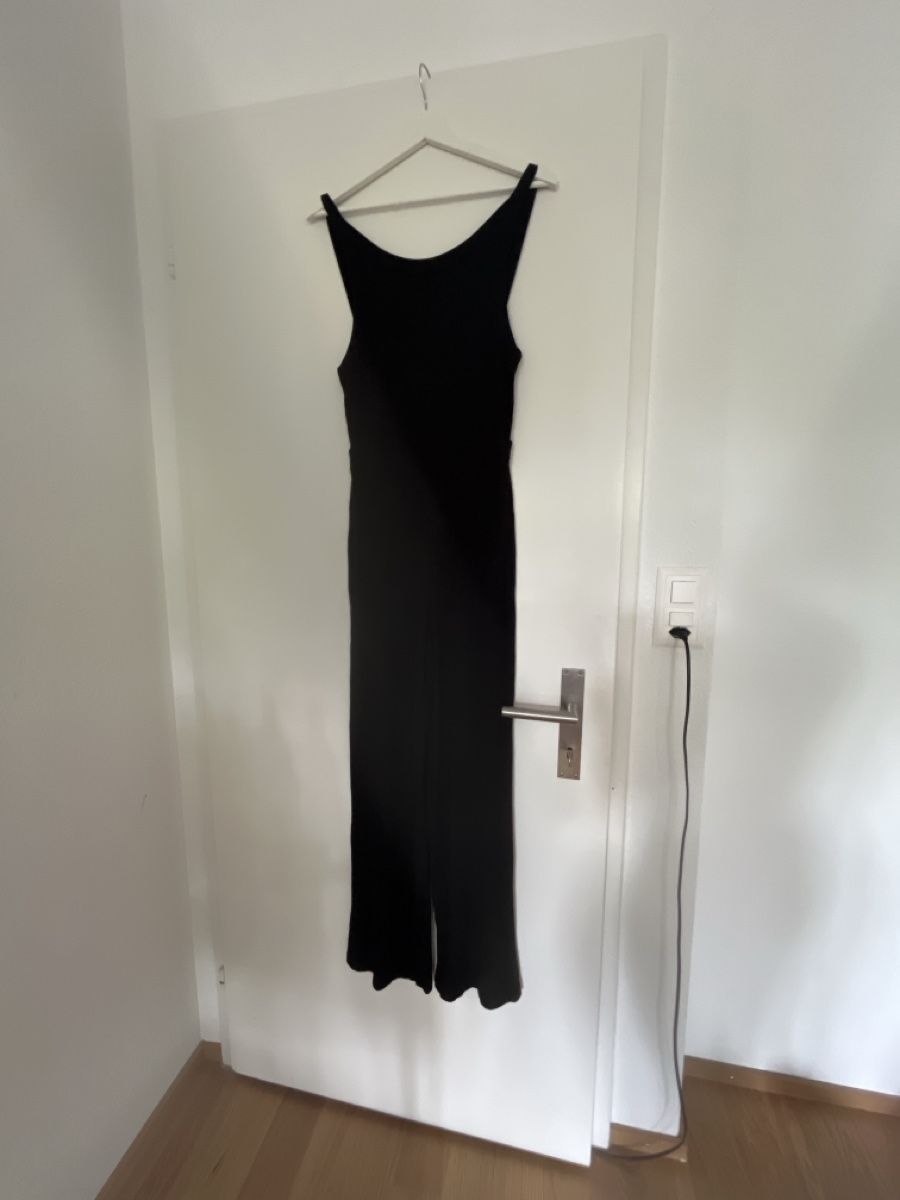 Jumpsuits: Schwarzer Jumpsuit Grösse M – Neuf (Voir description) à Zürich par ant_pql9
