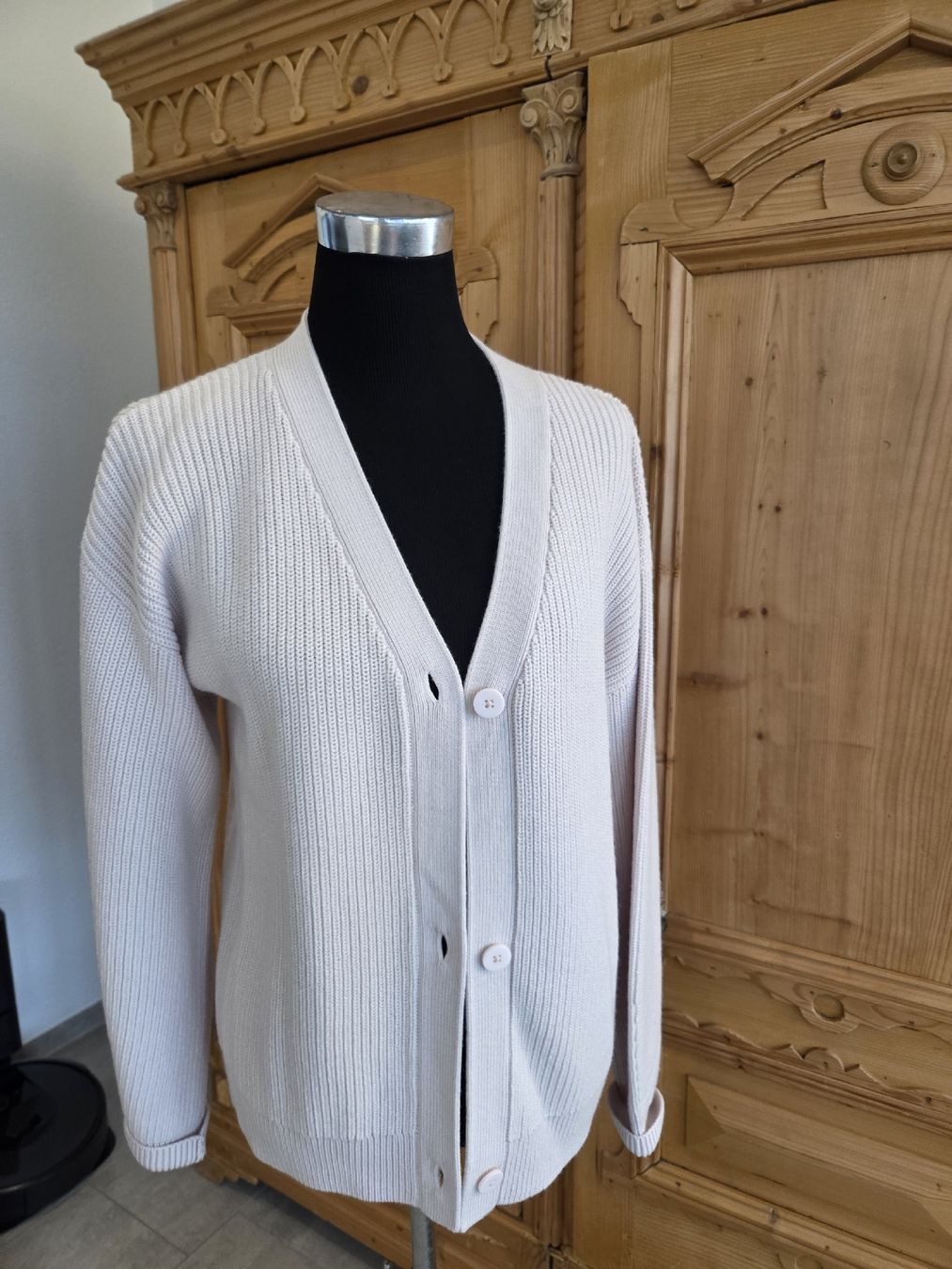 Giacche: schöne Strickjacke, Unq – Nuovo (secondo la descrizione) da Wiesendangen venduto da Sinhuk 2