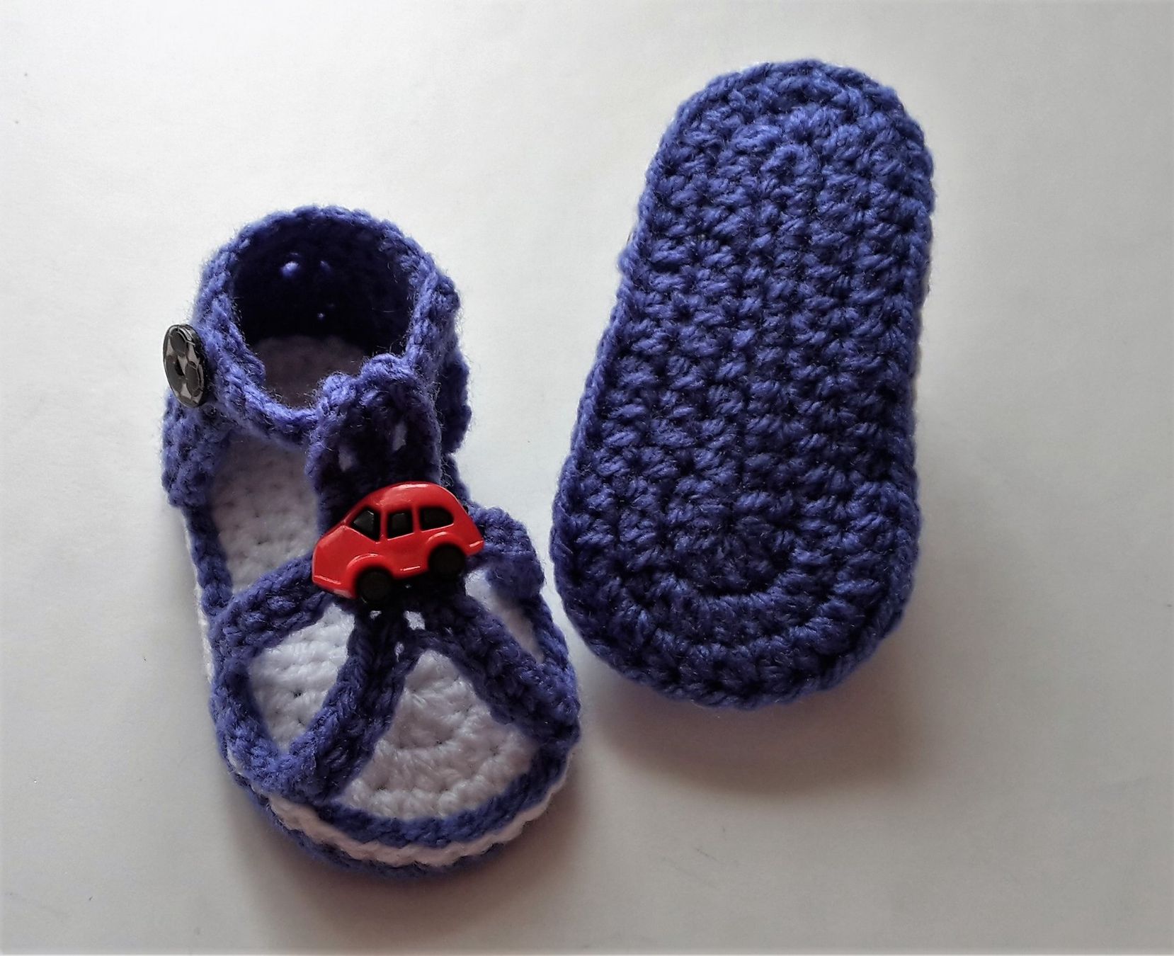 Scarpe per ragazzi: Baby-Sandale, gehäkelt_2. Bis 3 Monate. – Nuovo e nell'imballaggio originale da Romanshorn venduto da Octa27 2