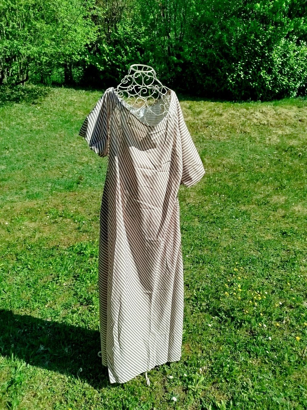 Kleider: Sublime robe à rayures, couleur rose, taille XL – Neu und originalverpackt aus Porrentruy von Olifante 2