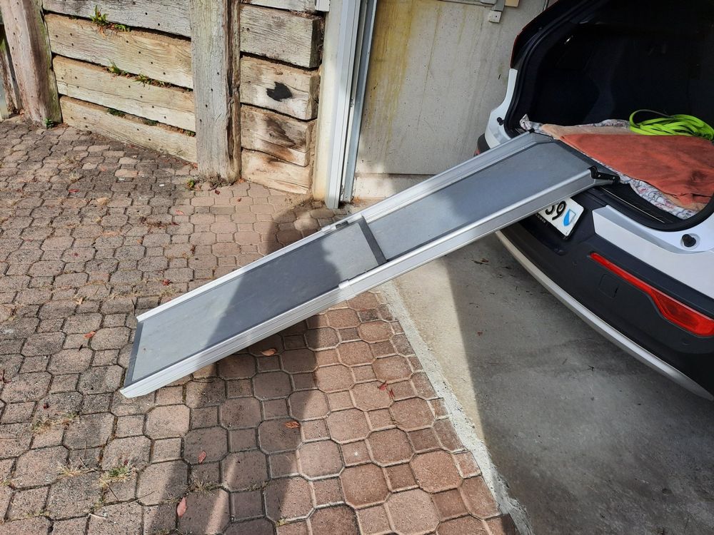 Unipaws Hunderampe Fürs Auto - 190 Cm Teleskopierbar, Bis 70 Kg, Rutschfeste Oberfläche