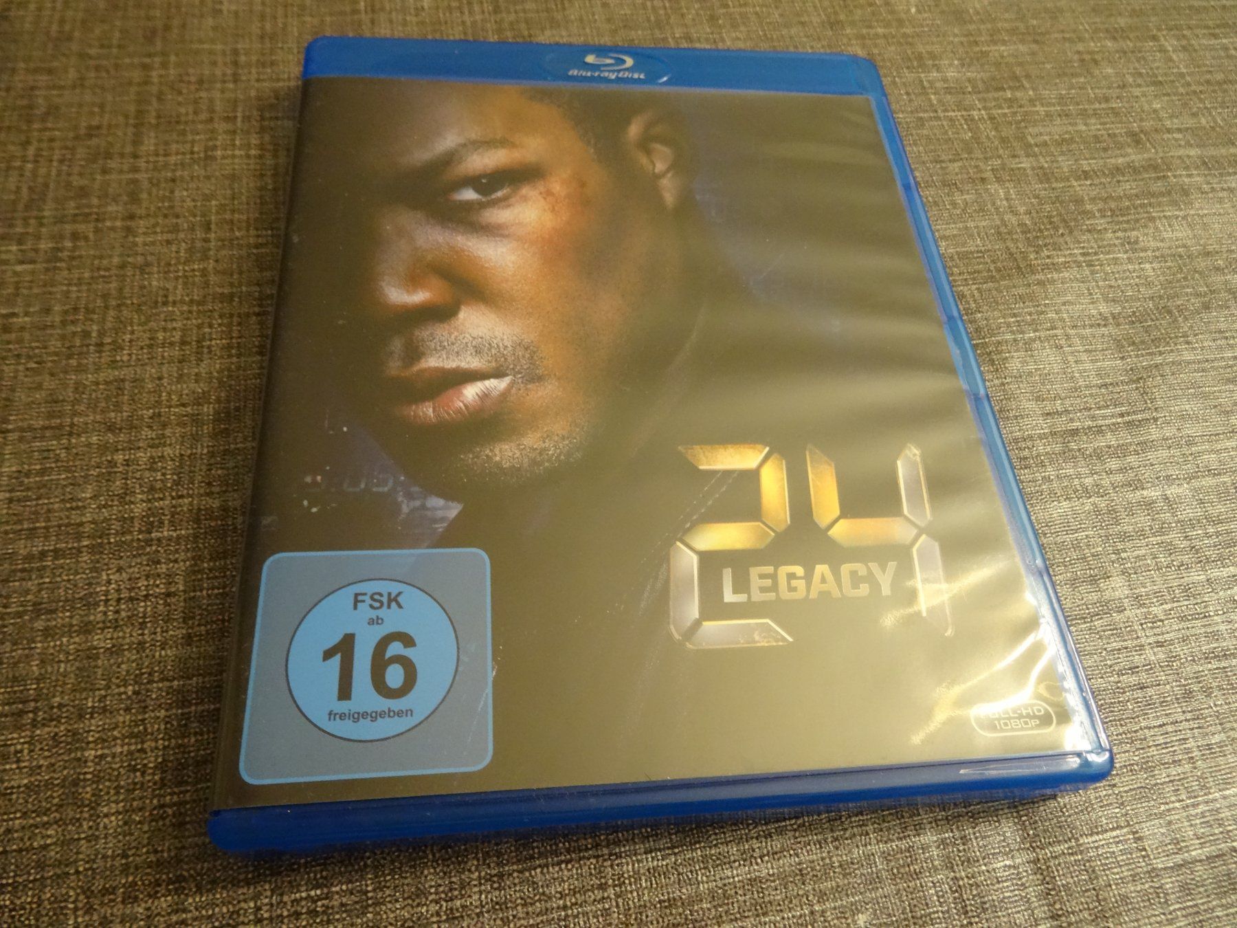 Tutti i DVDs: 24 Legacy Blu-ray – Usato da Olten venduto da Disc-Ausverkauf